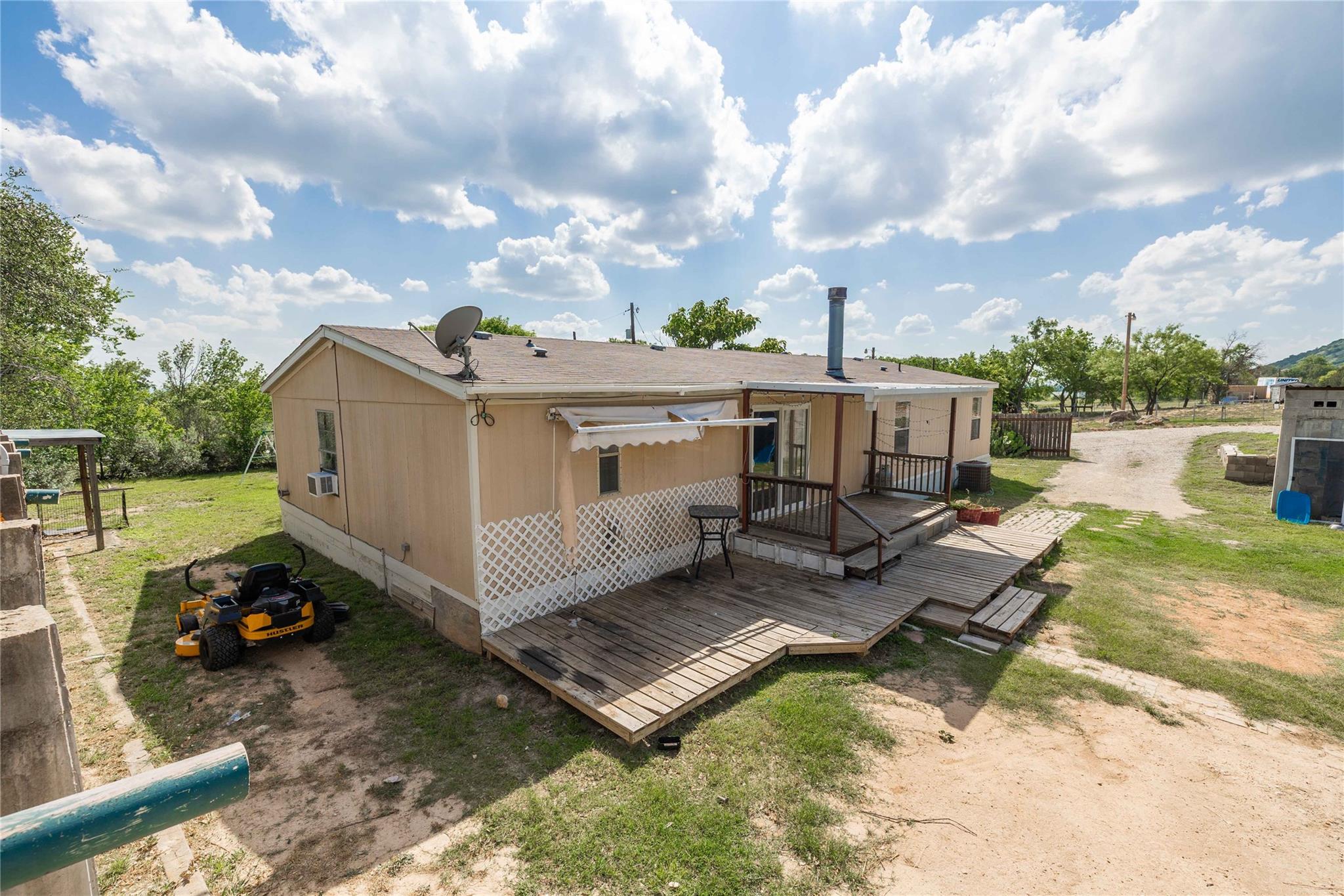 main property photo 38