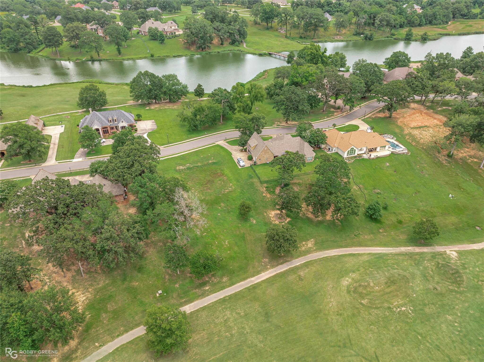 main property photo 9