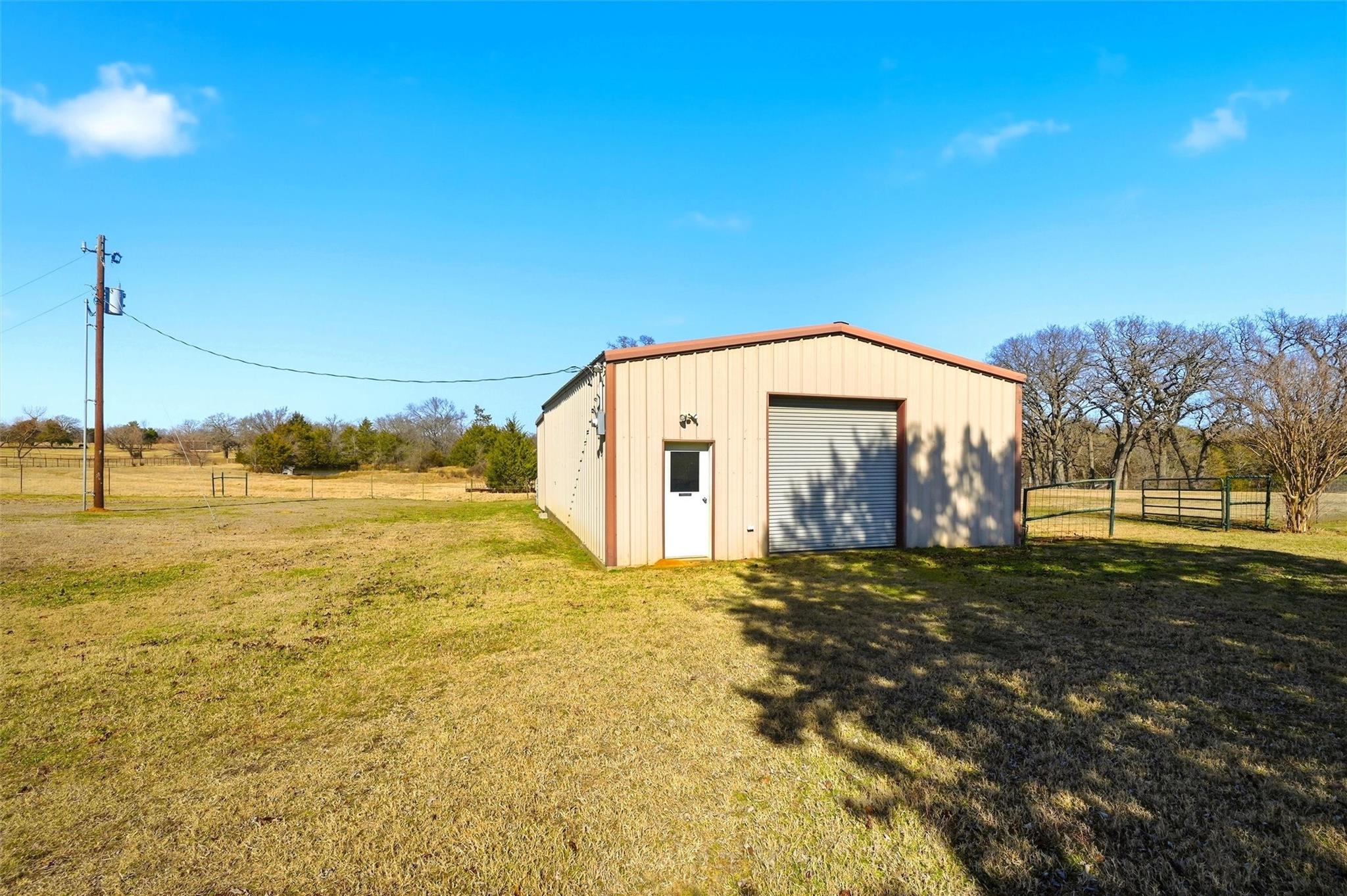 main property photo 26