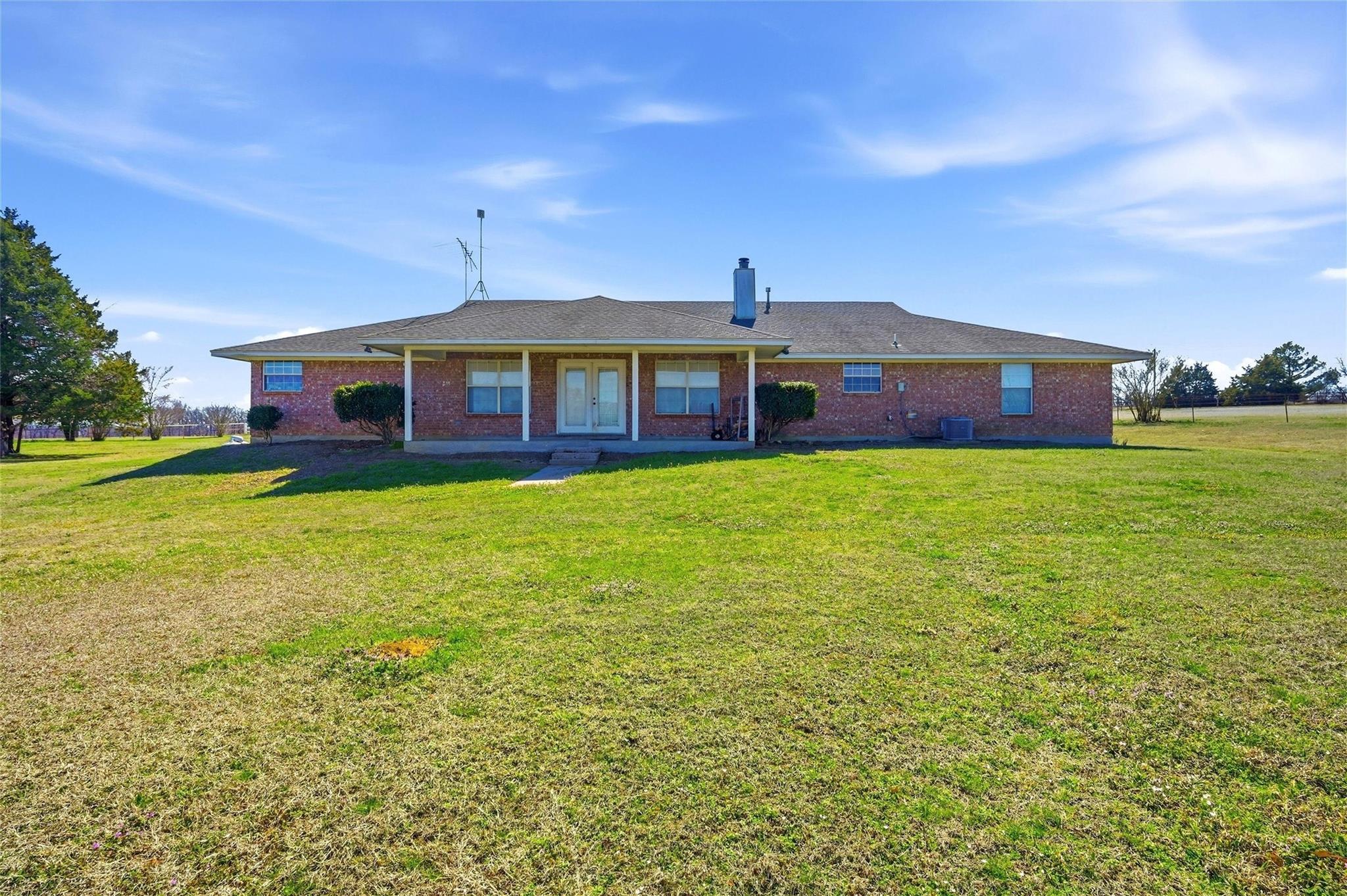 main property photo 6