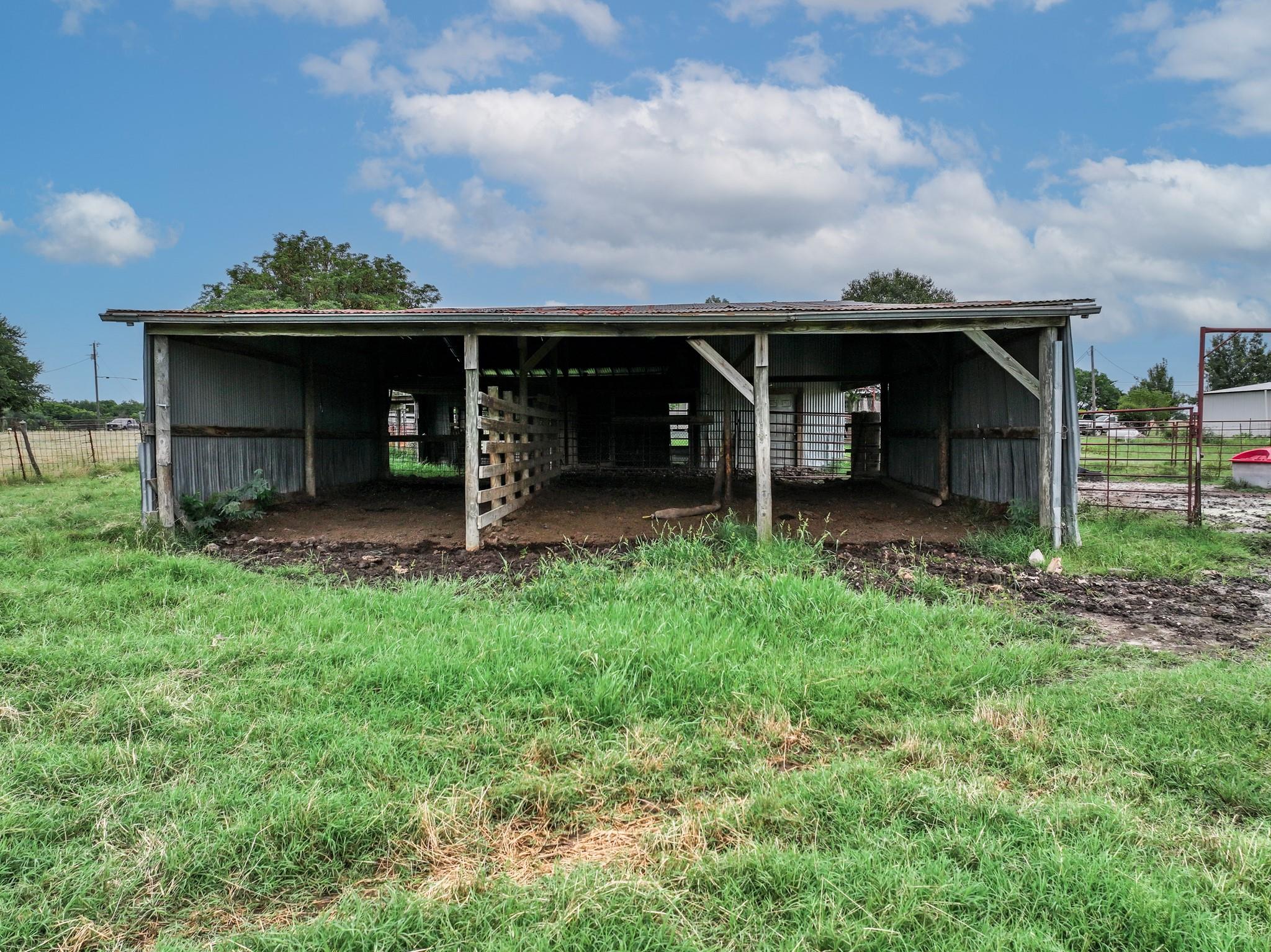 main property photo 26