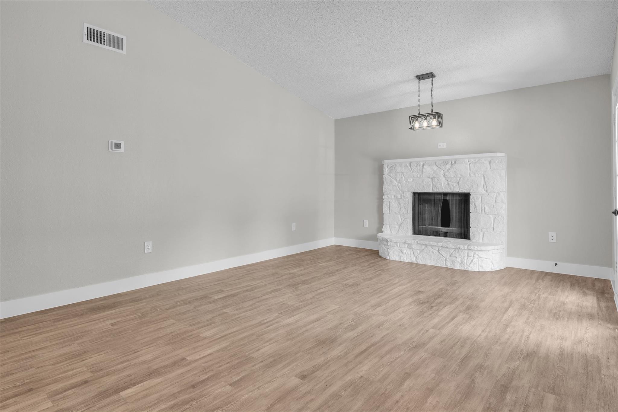 property viewer photo 15