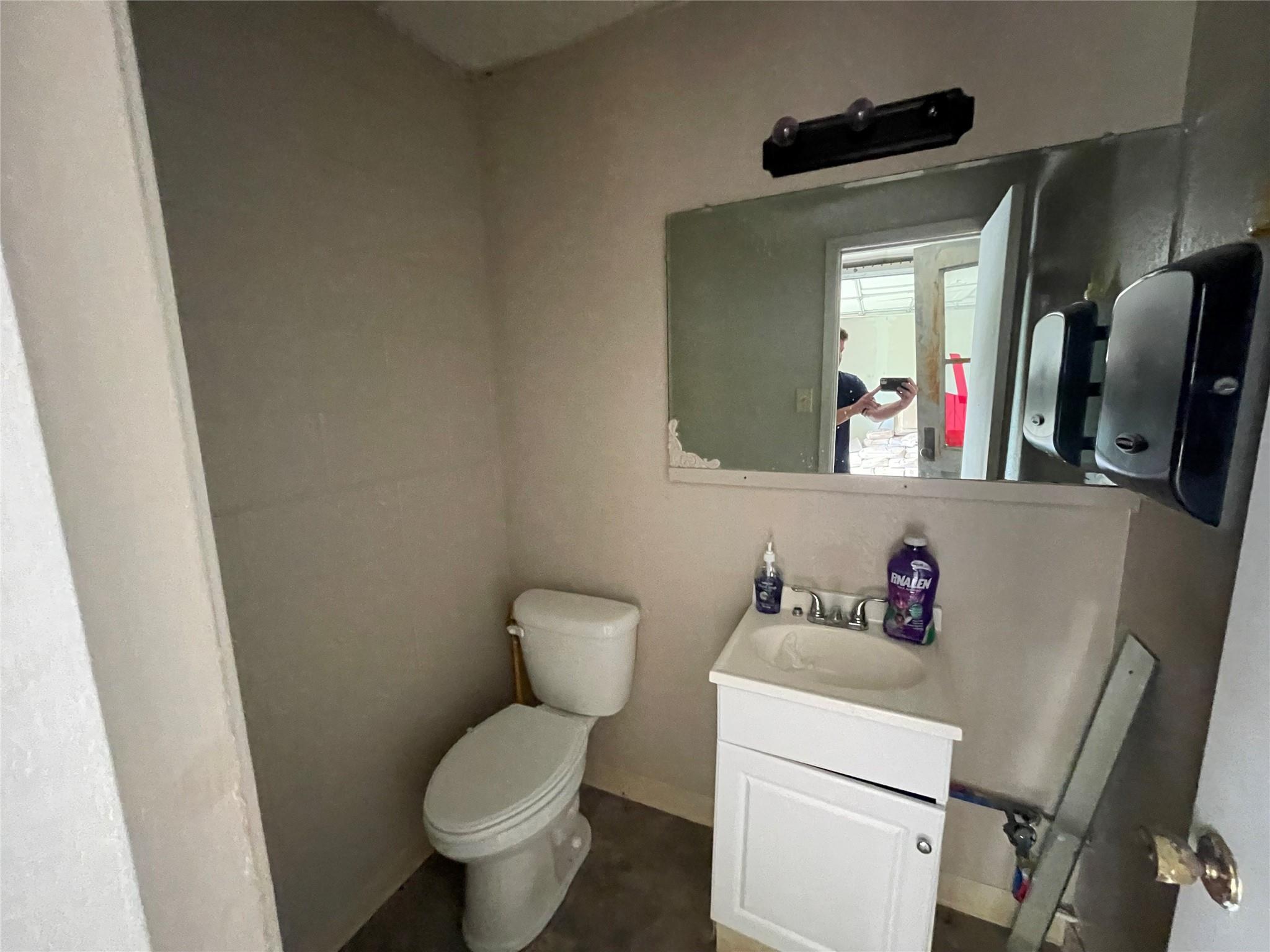 main property photo 10