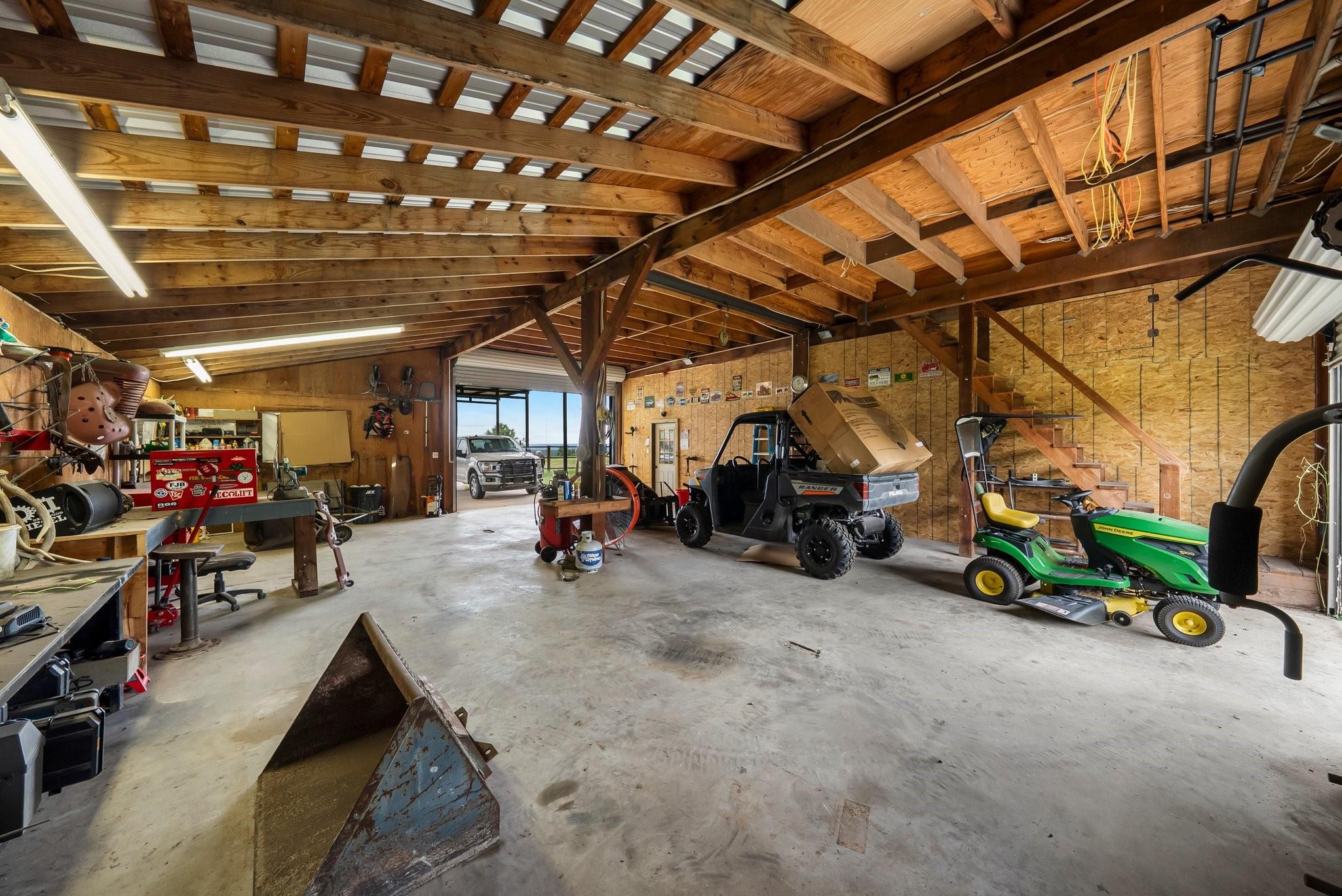 main property photo 18