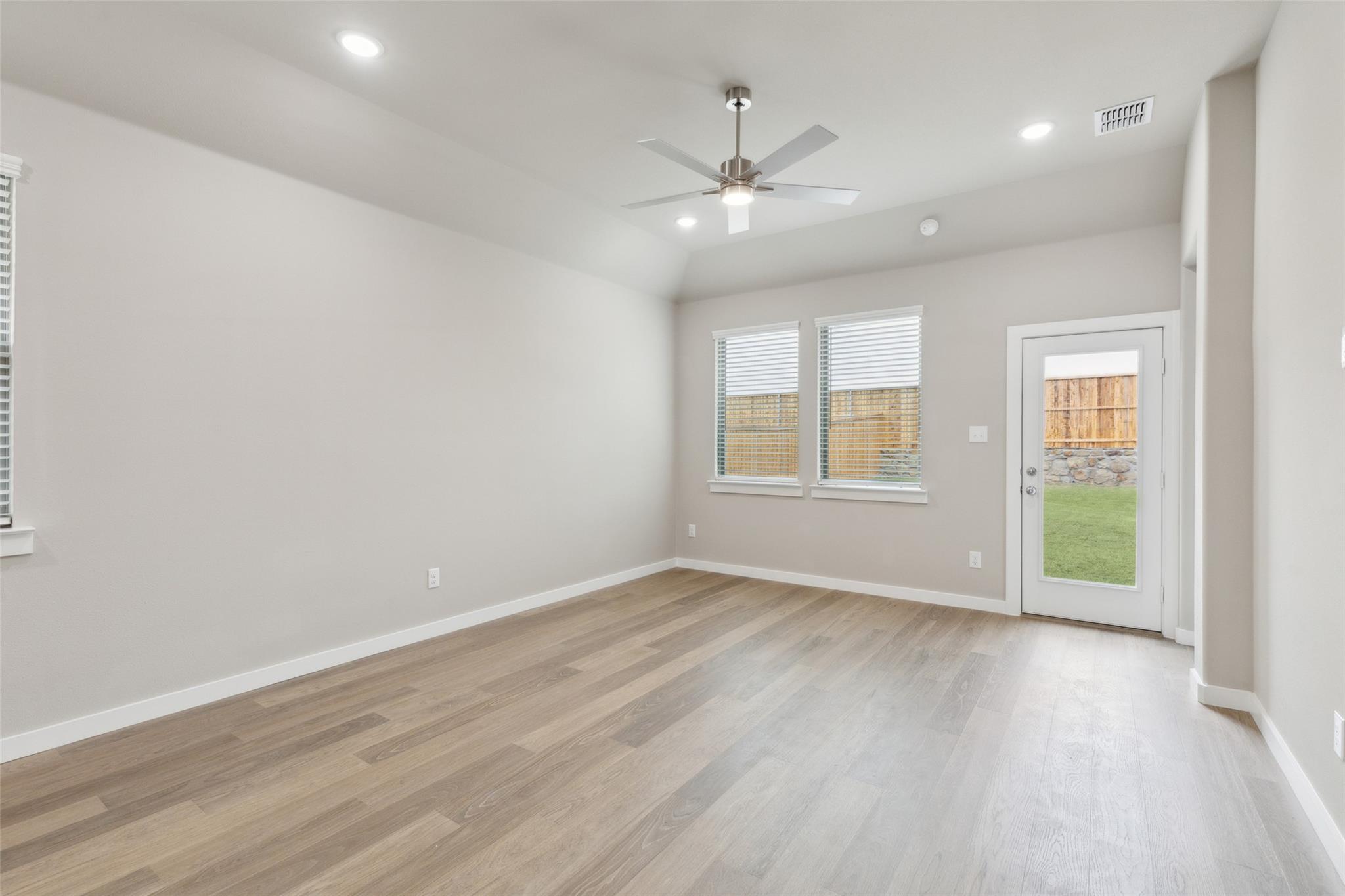 property viewer photo 14