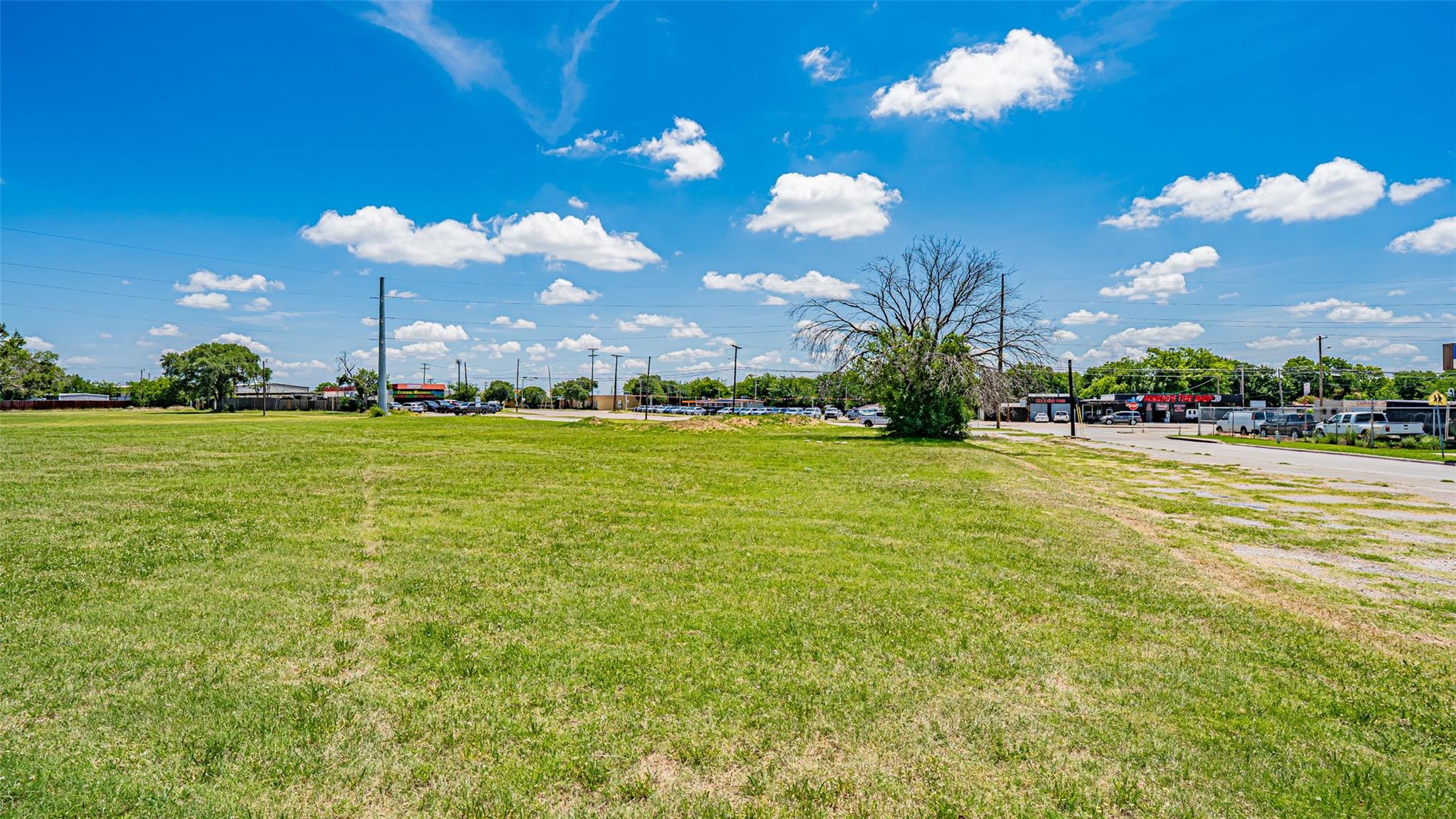 main property photo 19