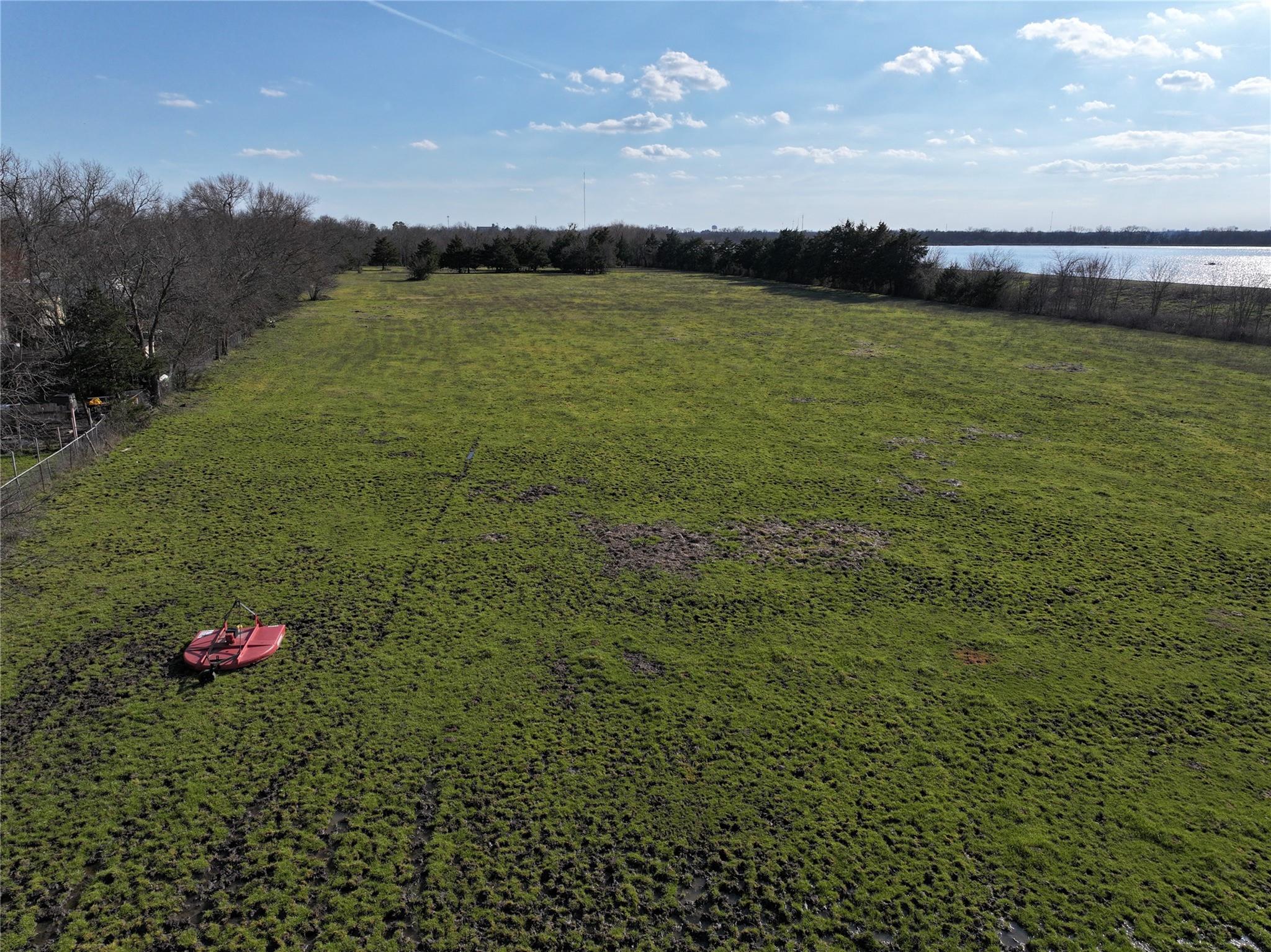main property photo 10