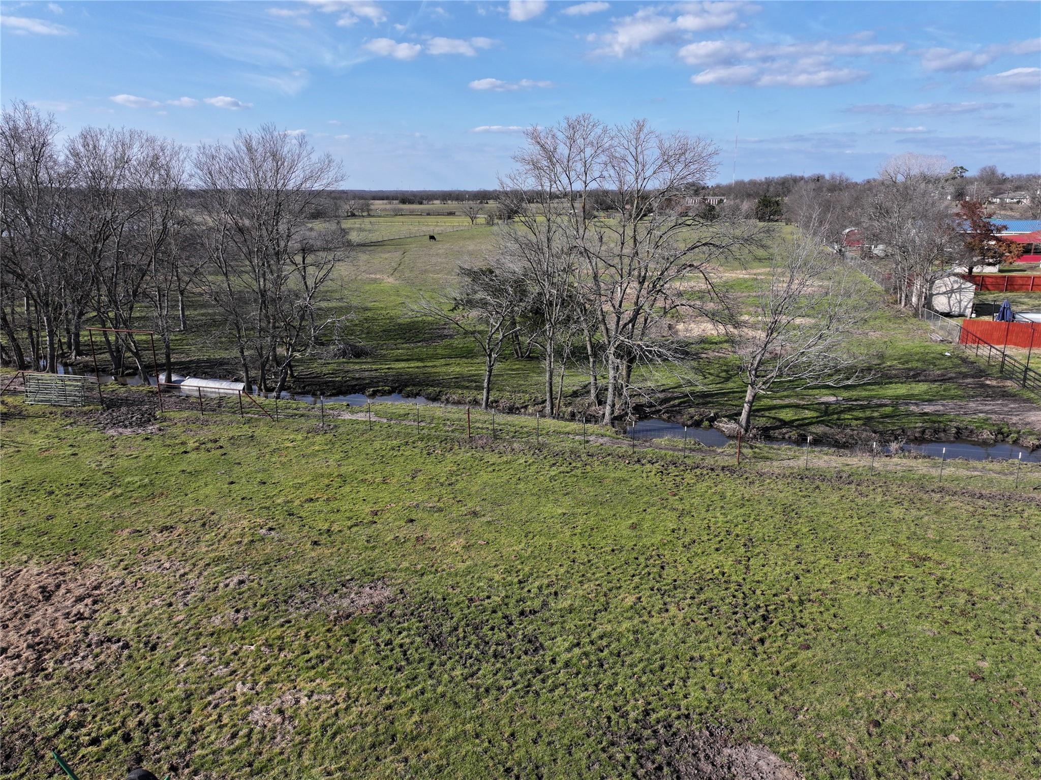 main property photo 11