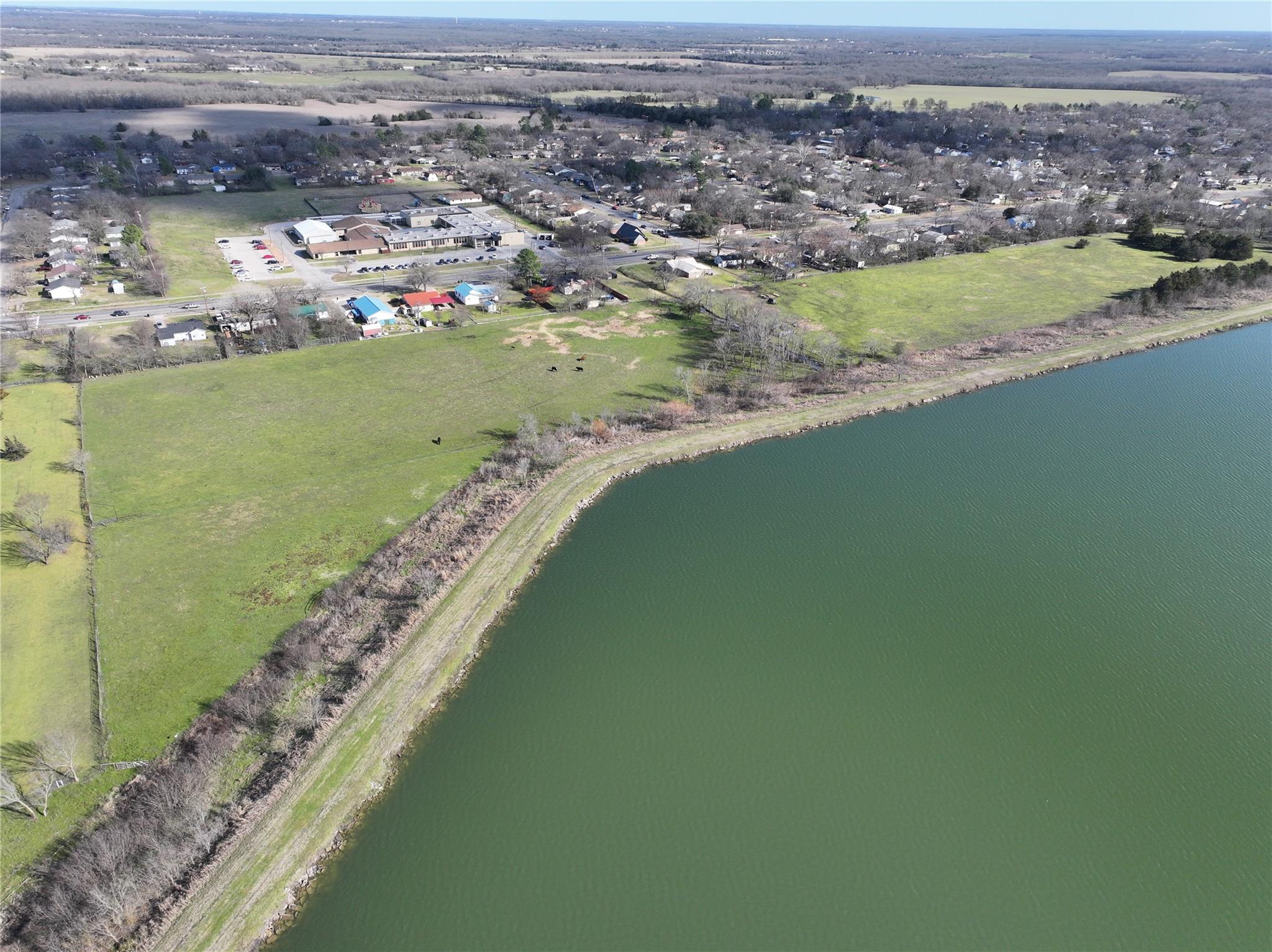 main property photo 6