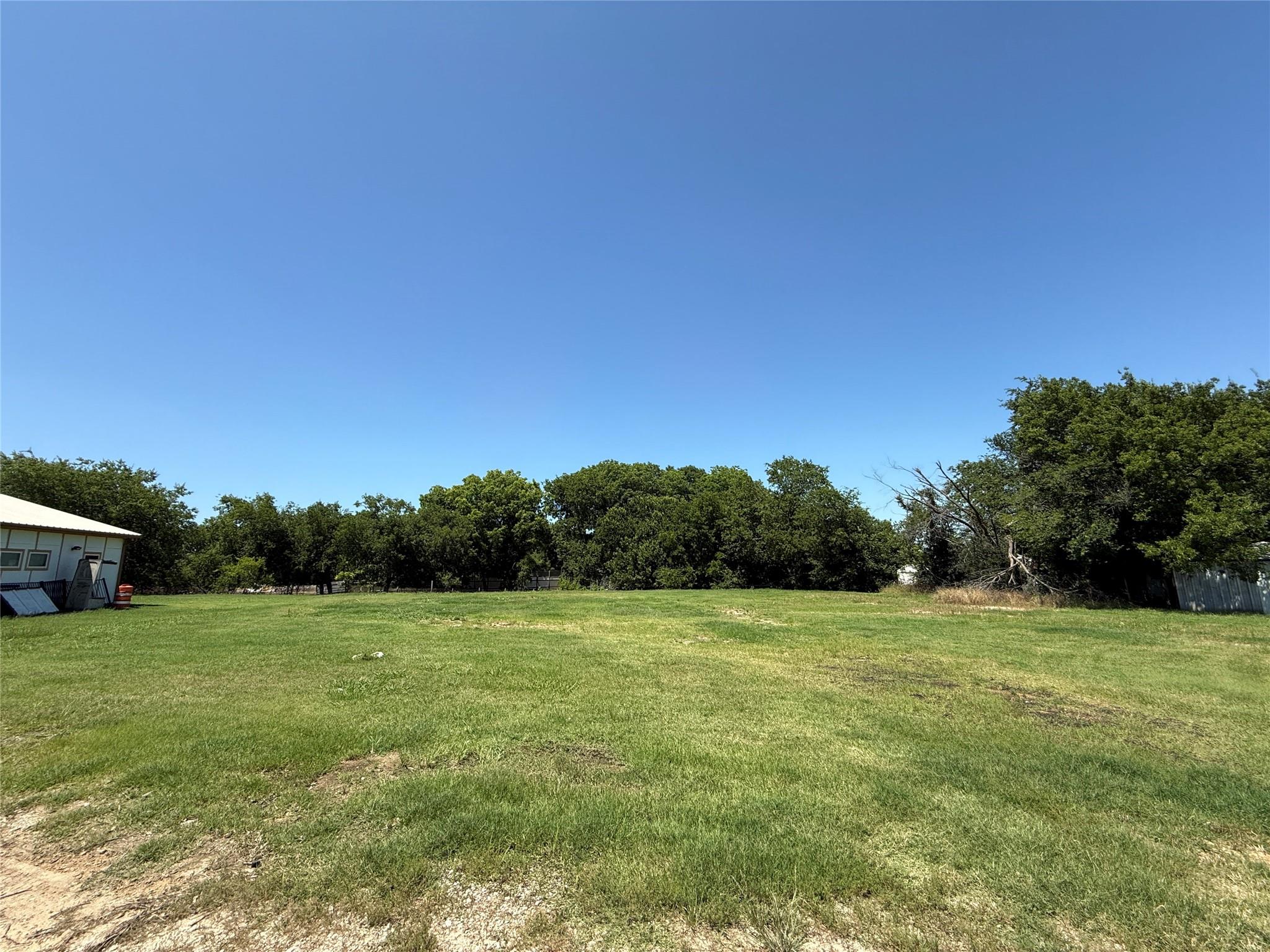 main property photo 10