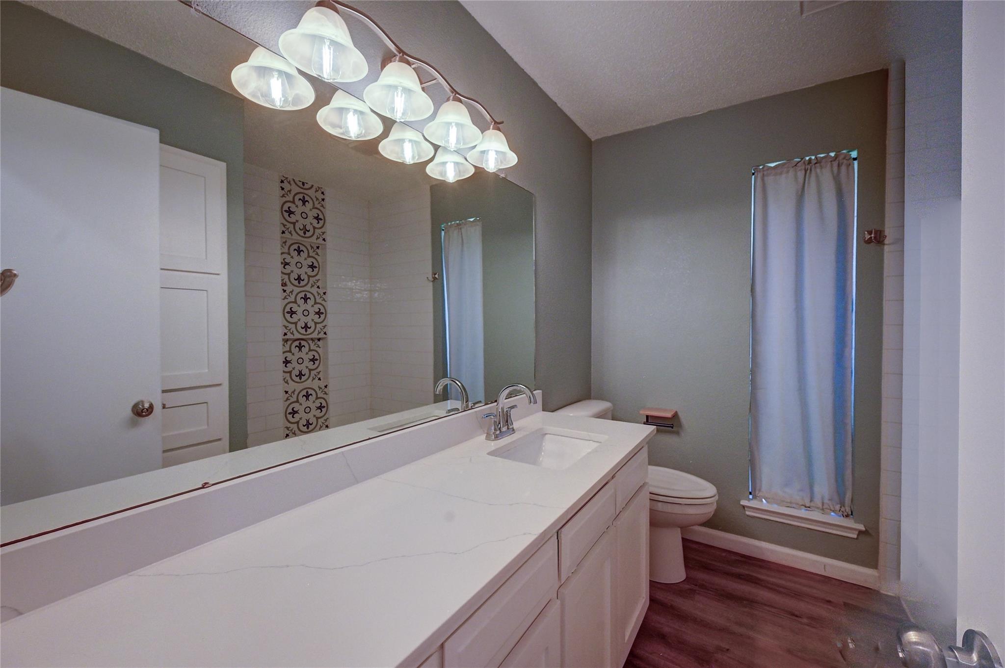property viewer photo 27