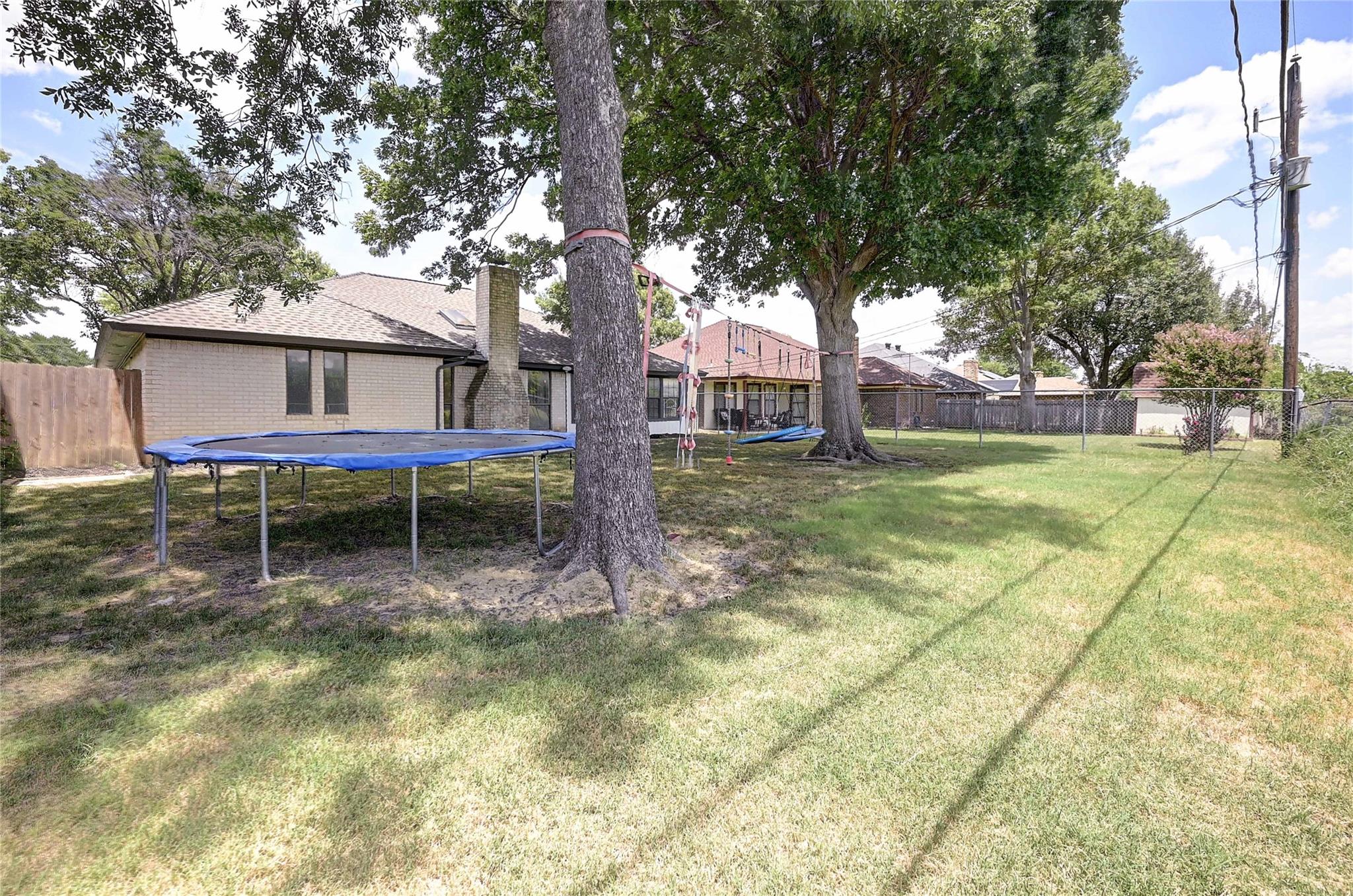 property viewer photo 35