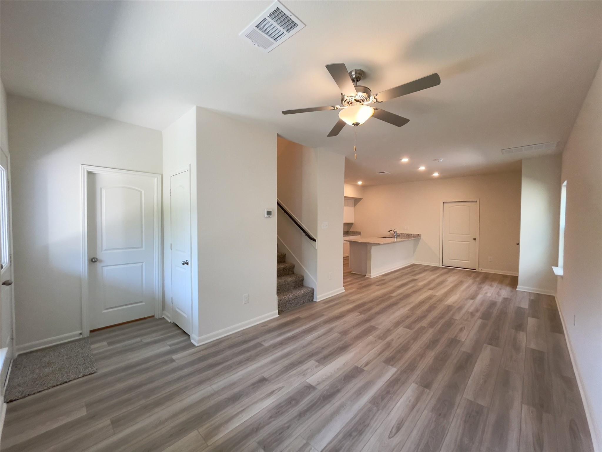 property viewer photo 19