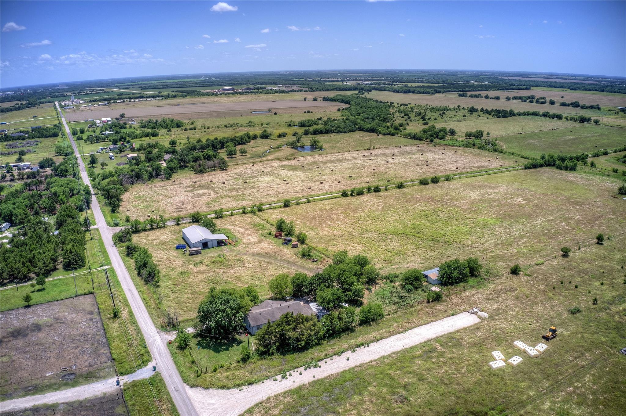 main property photo 8