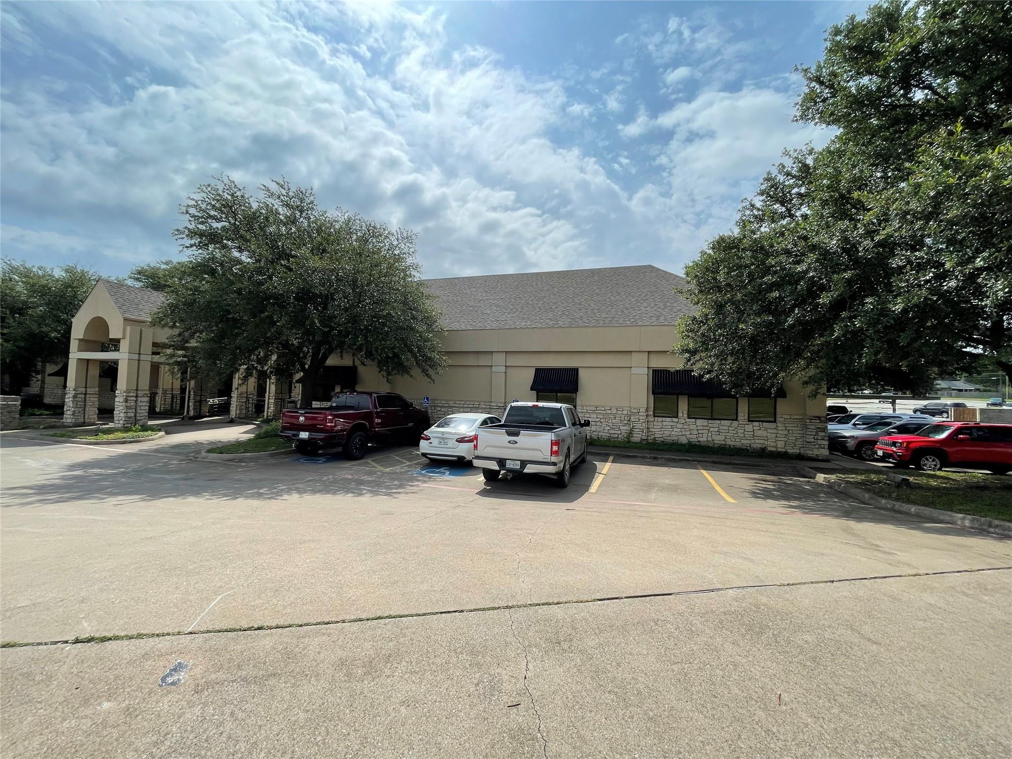 main property photo 7