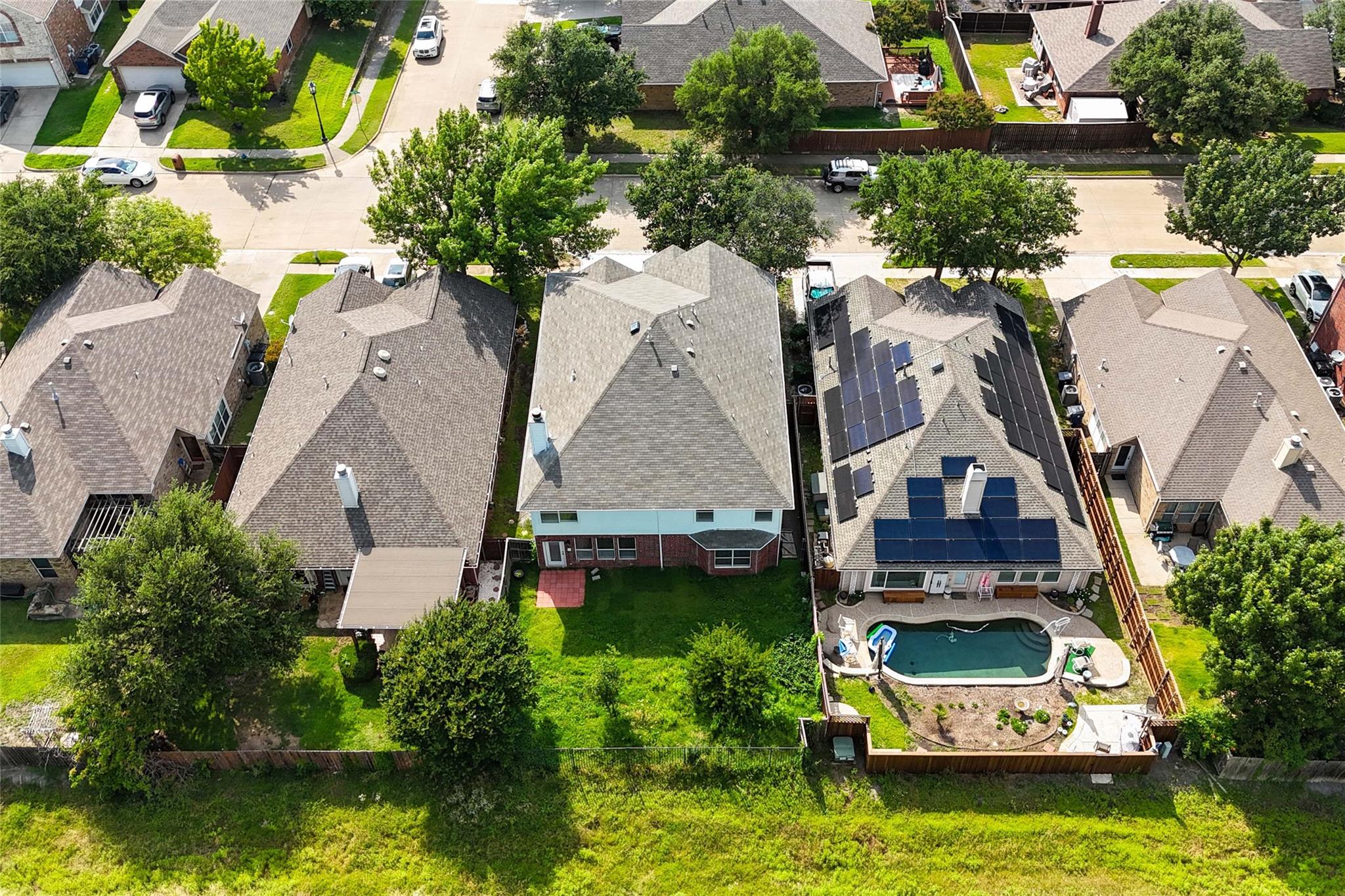 main property photo 7