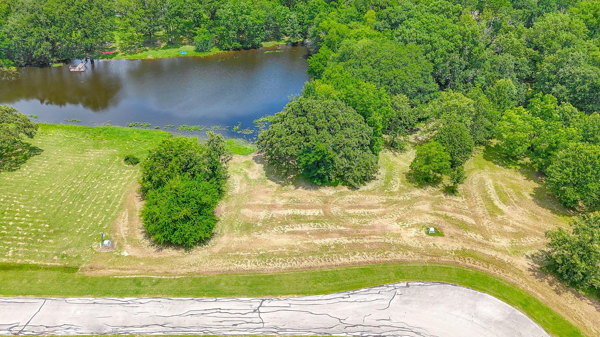 main property photo 9