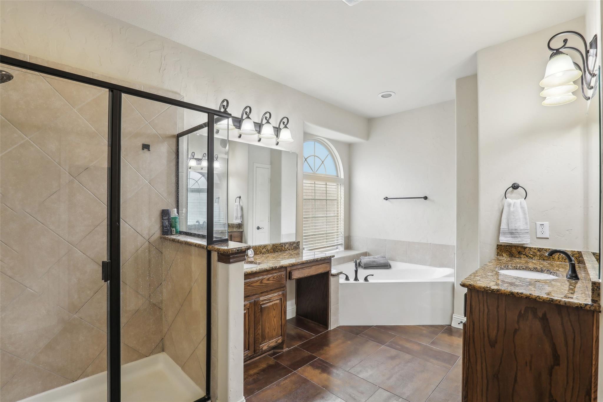 property viewer photo 15
