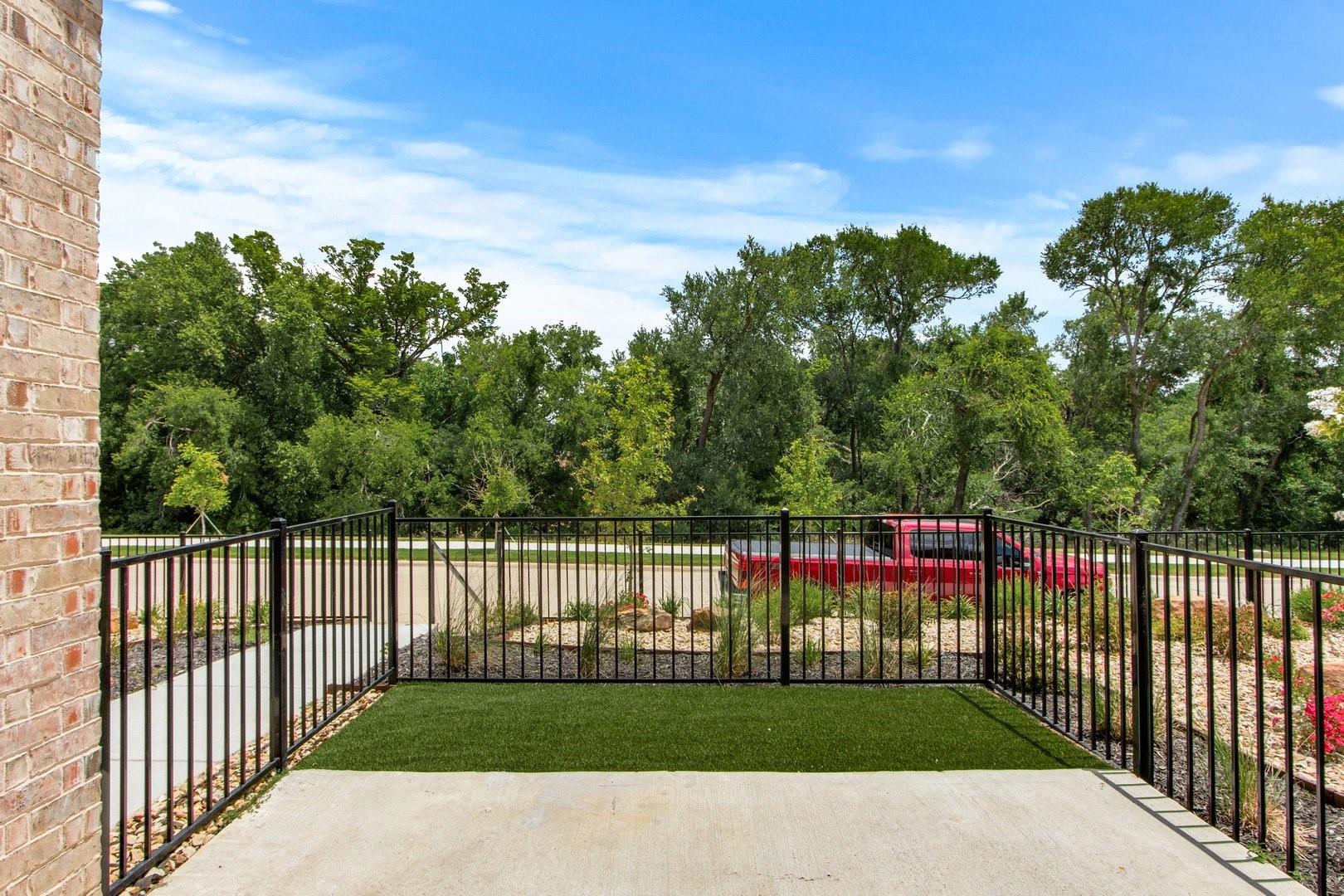main property photo 3