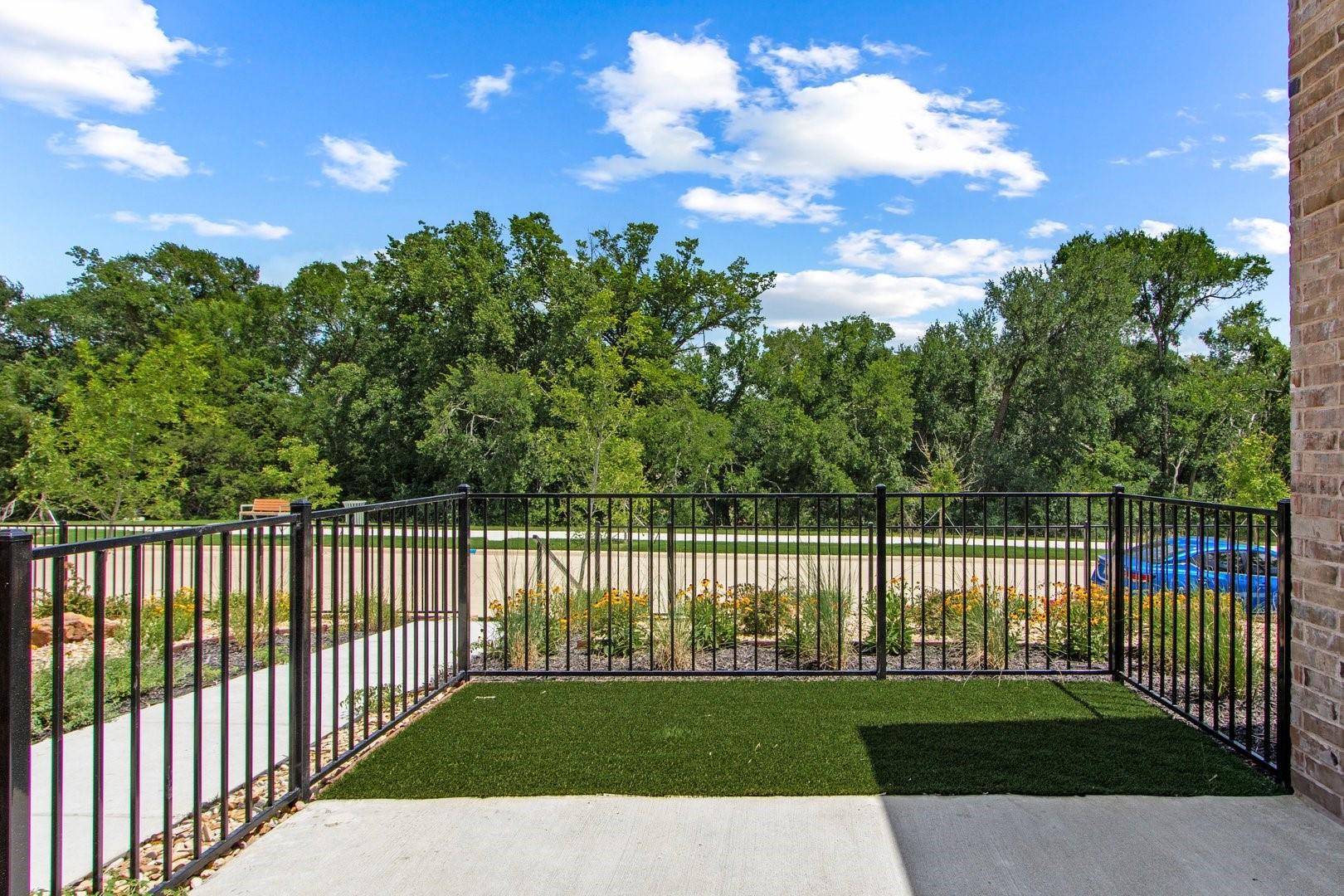 main property photo 6
