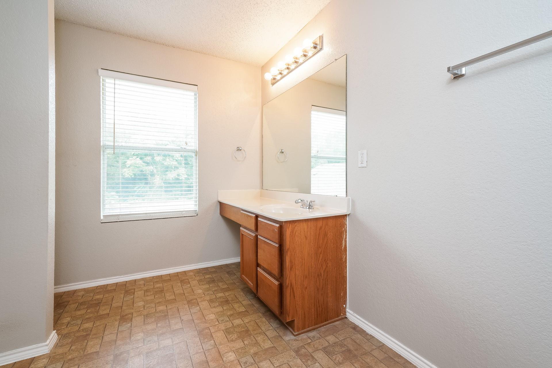 property viewer photo 11