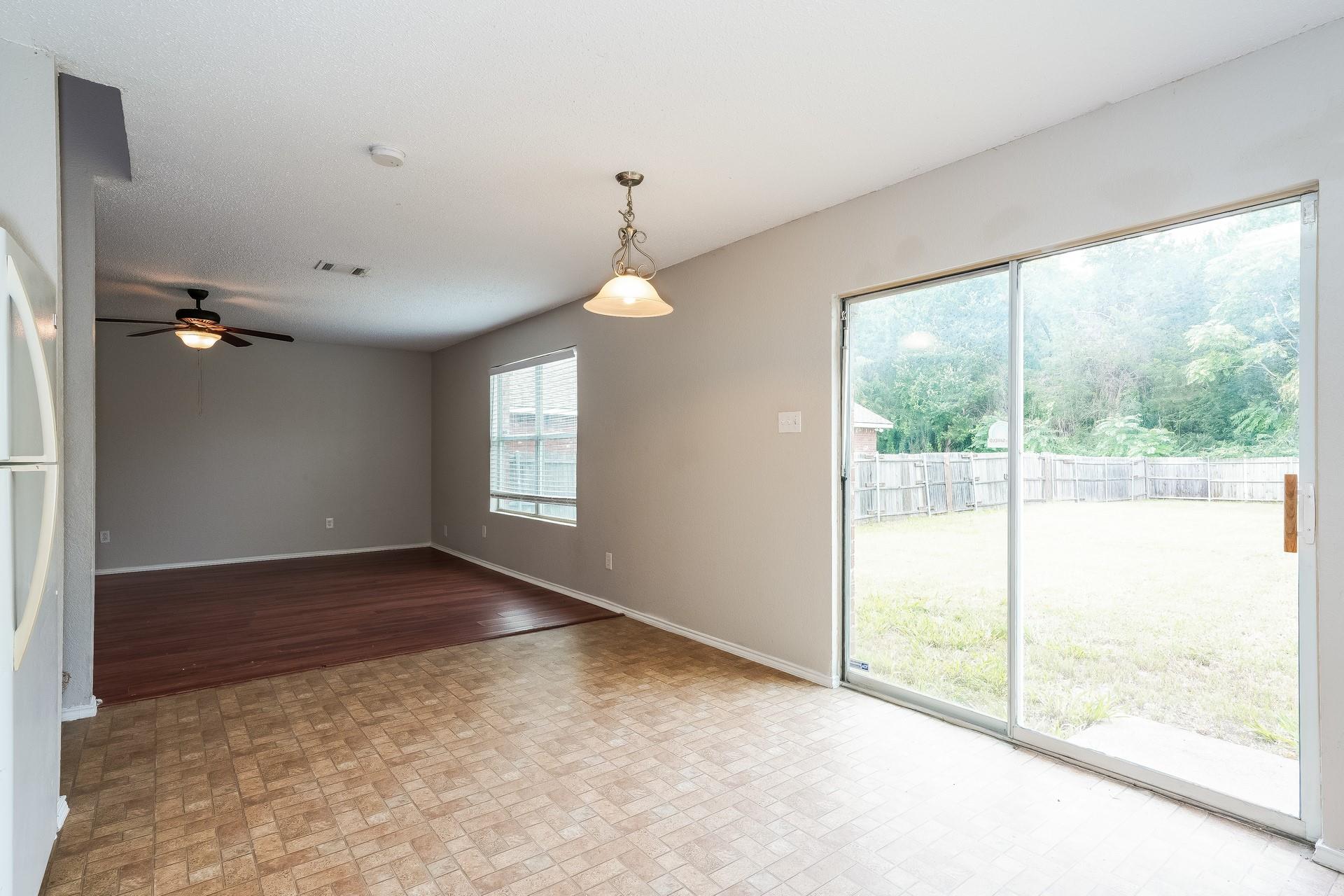 property viewer photo 3