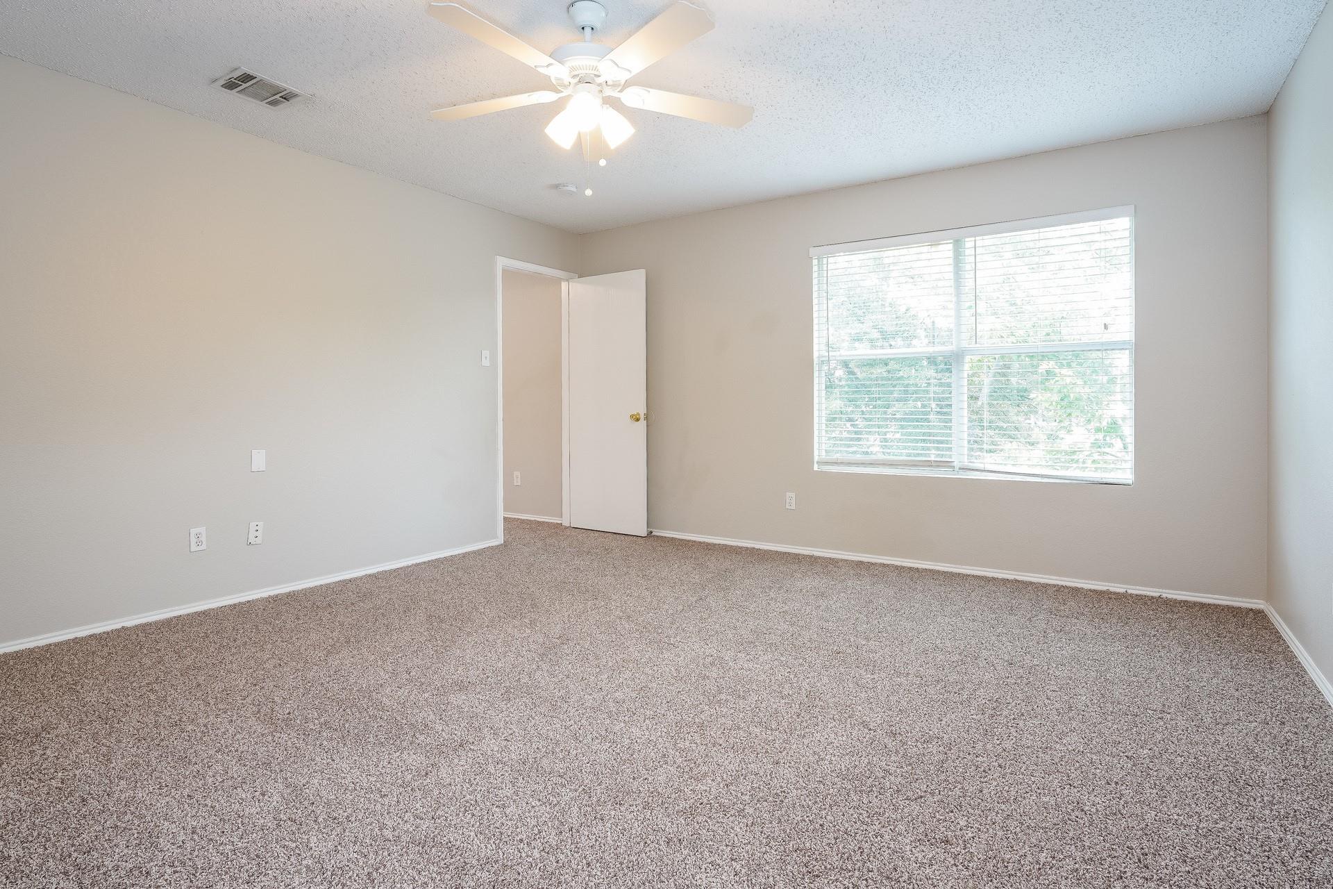 property viewer photo 6