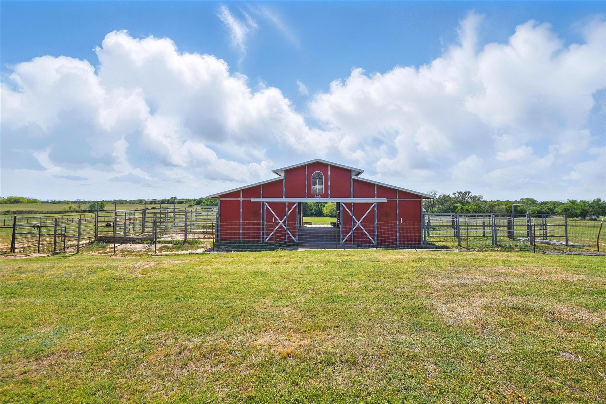 main property photo 6