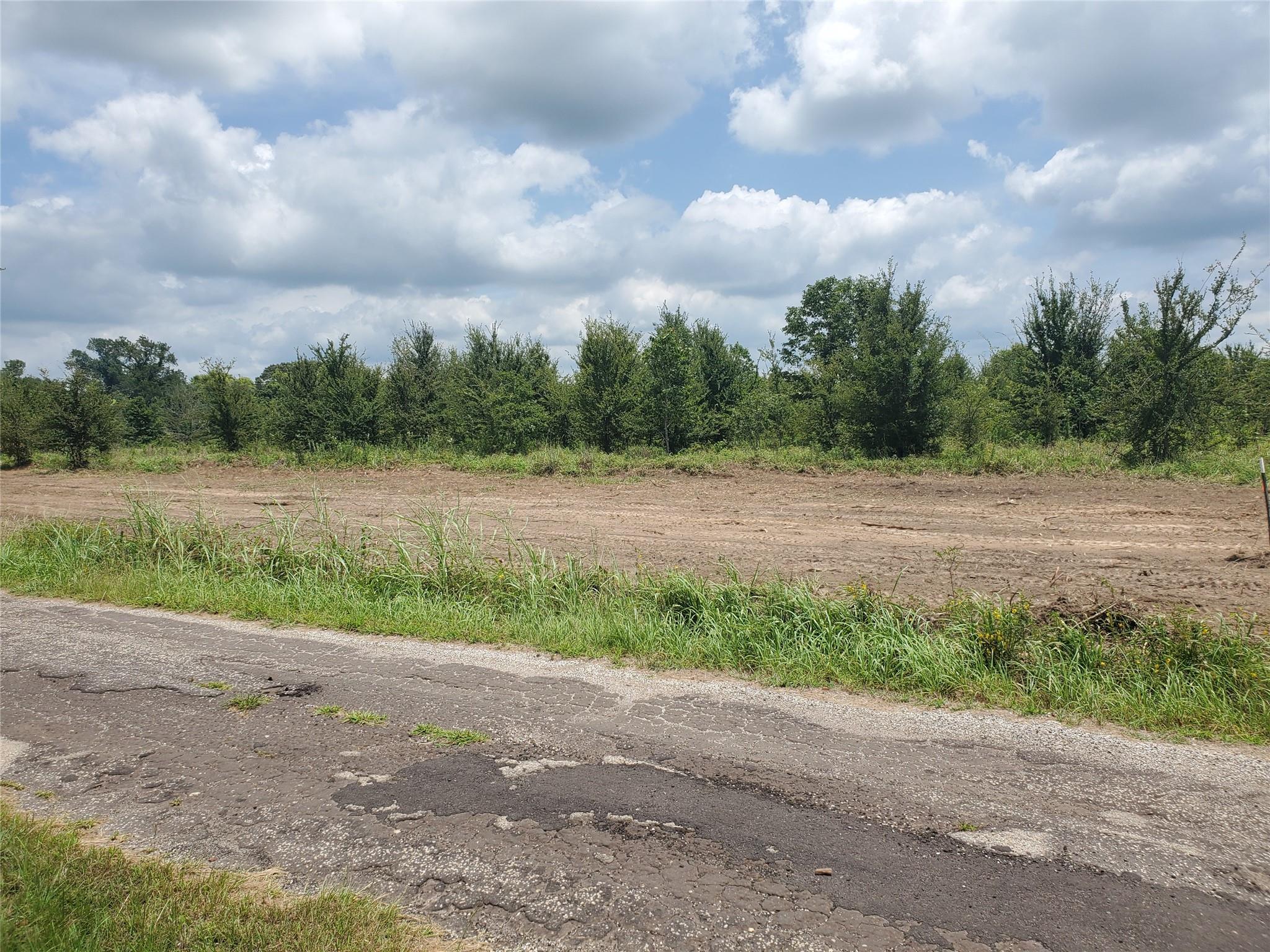 main property photo 8