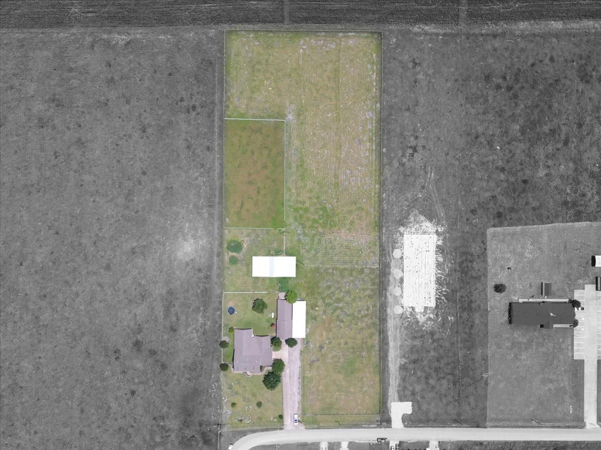 main property photo 30