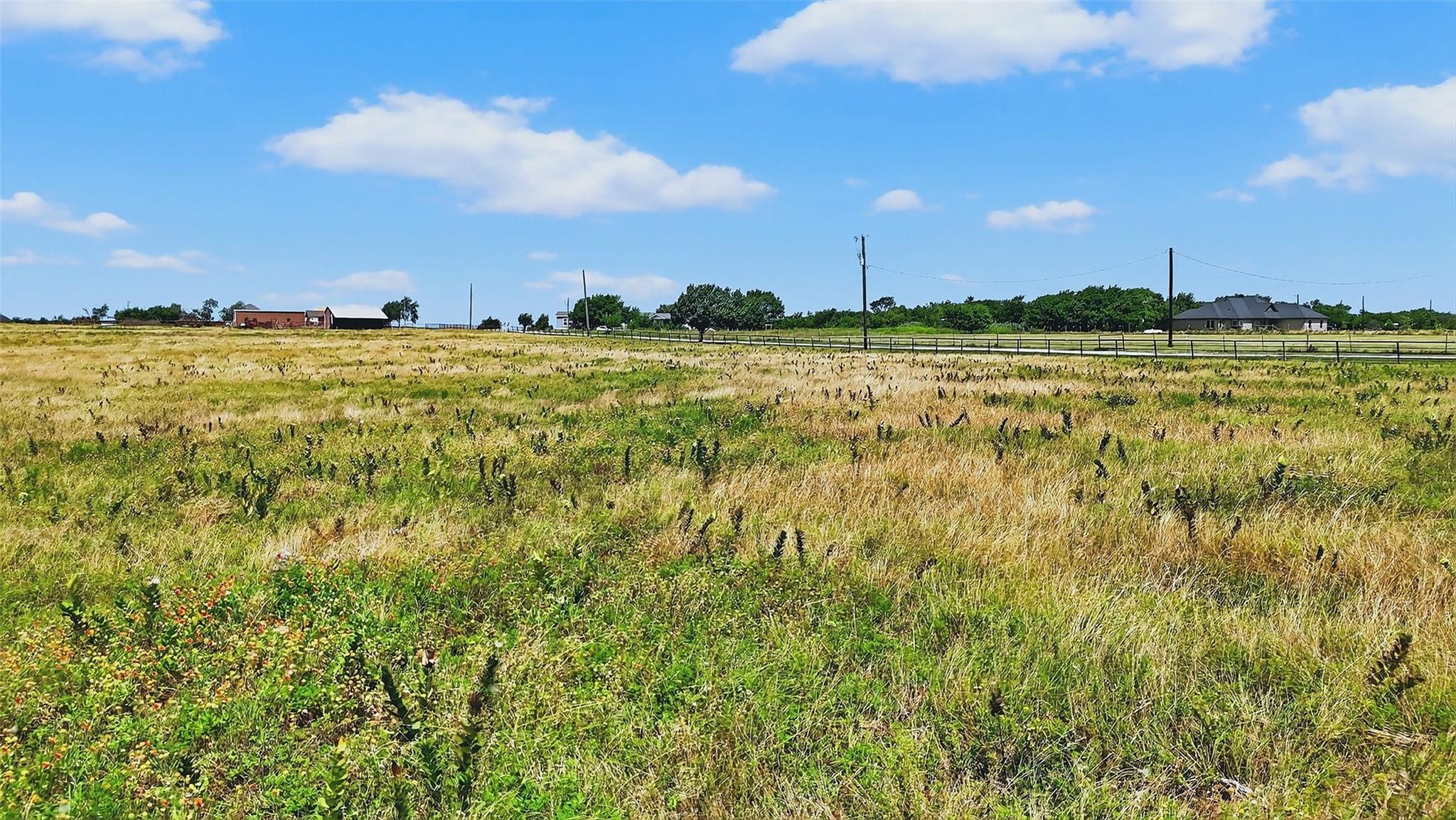 main property photo 11