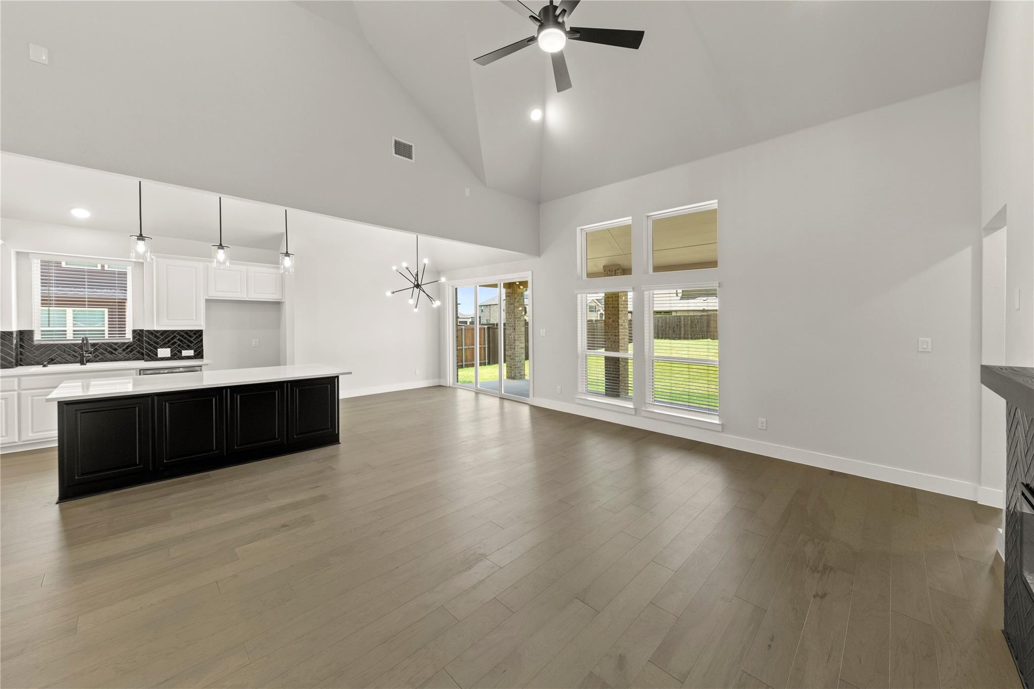 property viewer photo 24