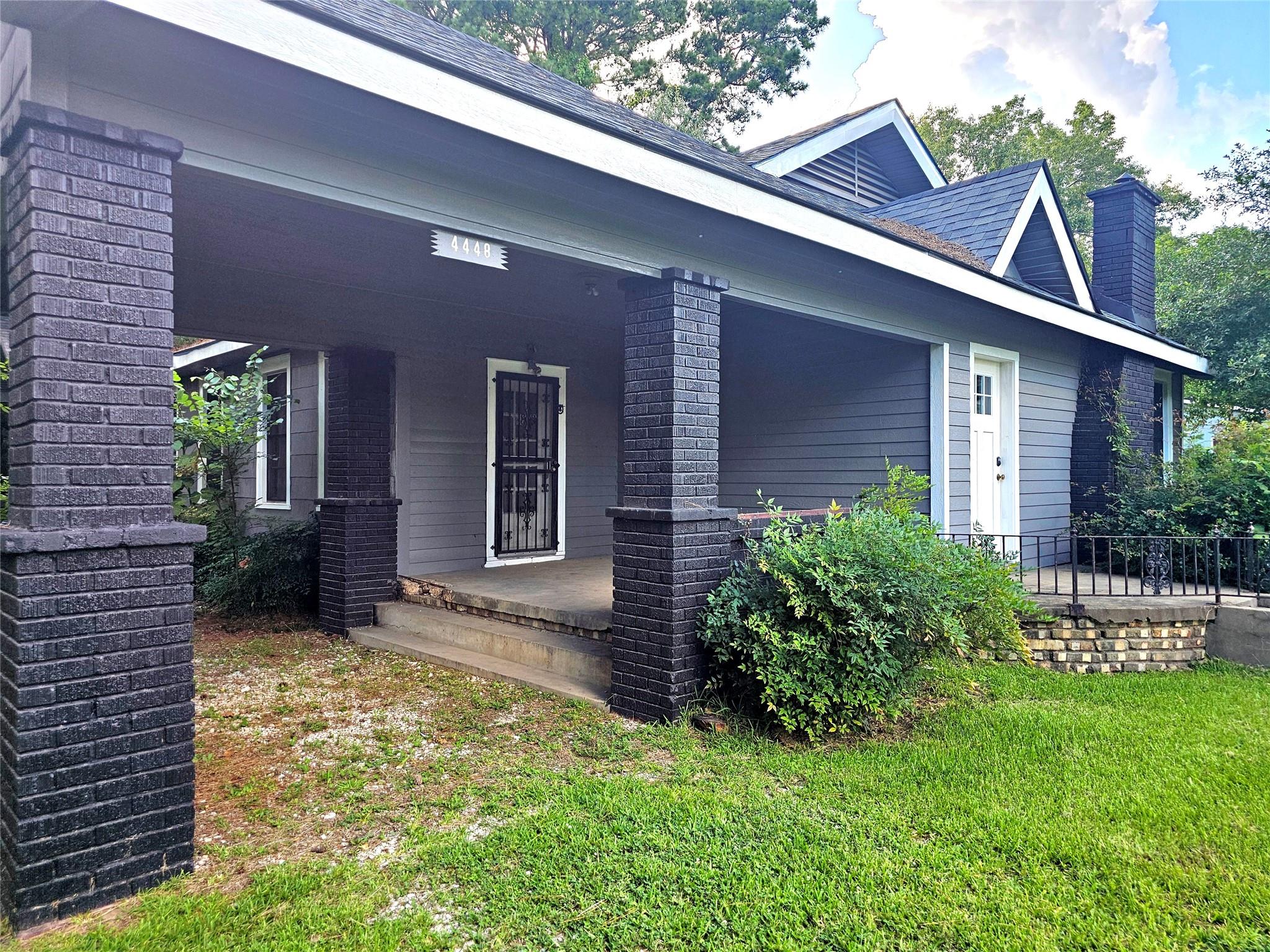 main property photo 4
