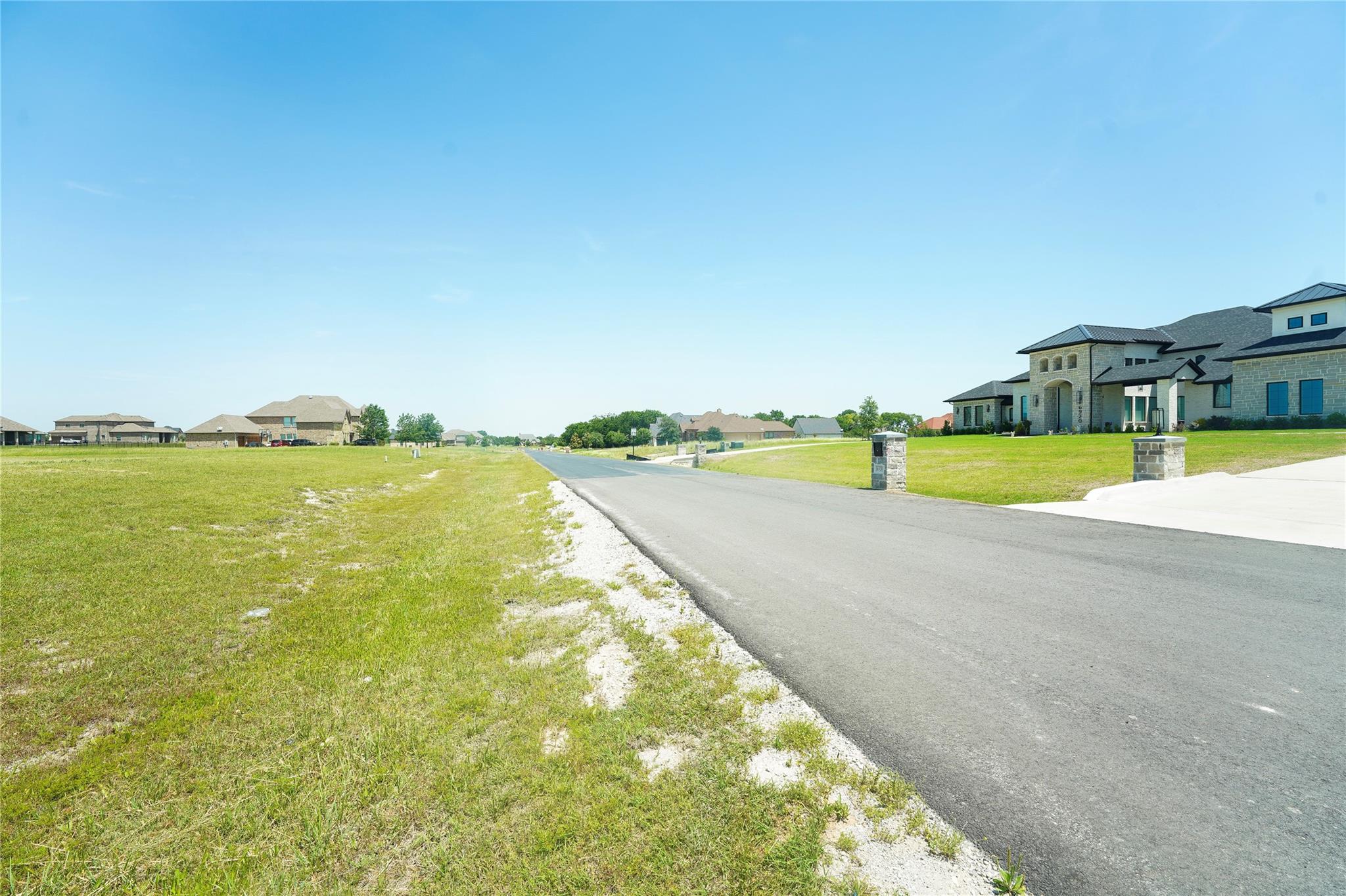 main property photo 9