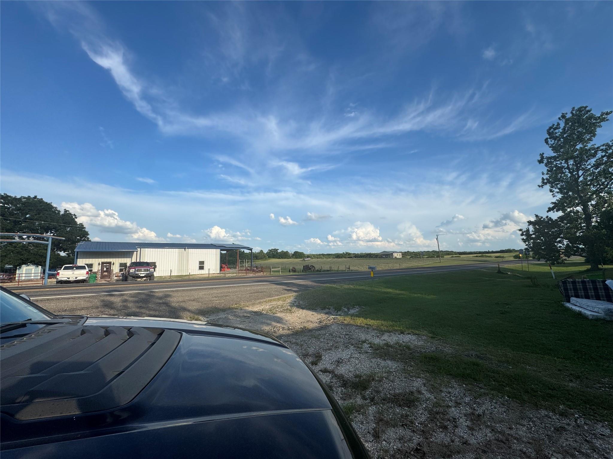 main property photo 16