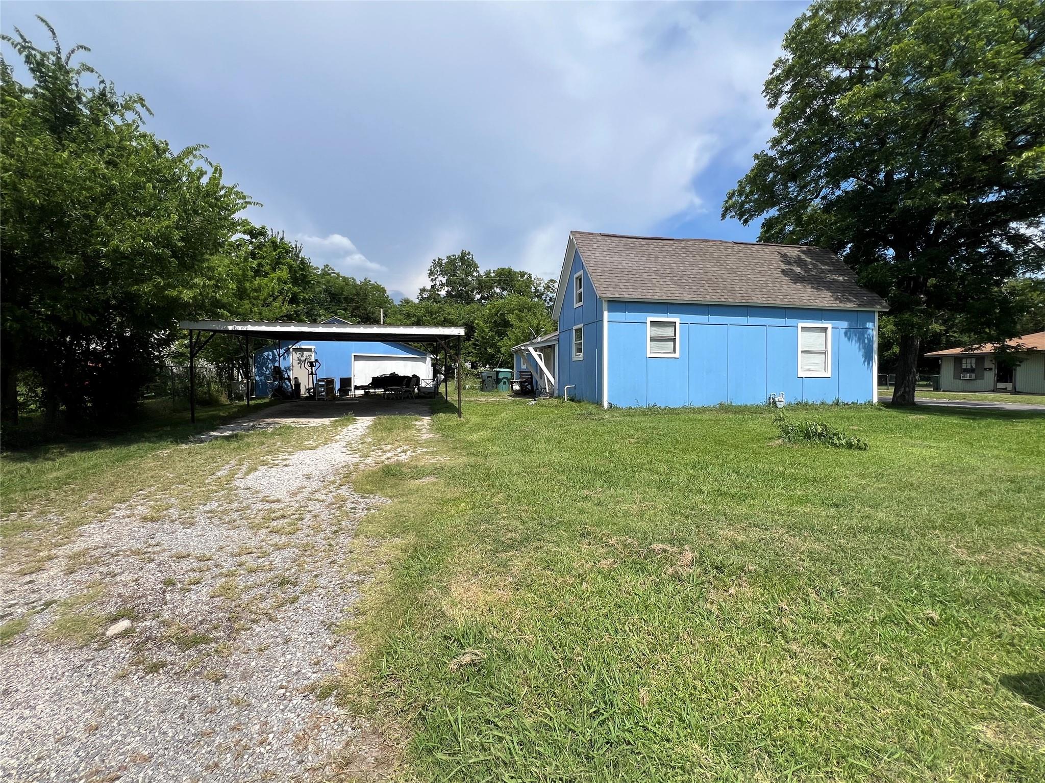 main property photo 10