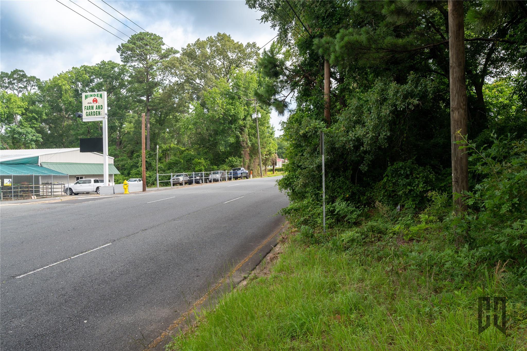 main property photo 8
