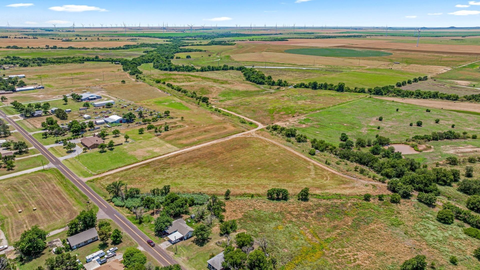 main property photo 10
