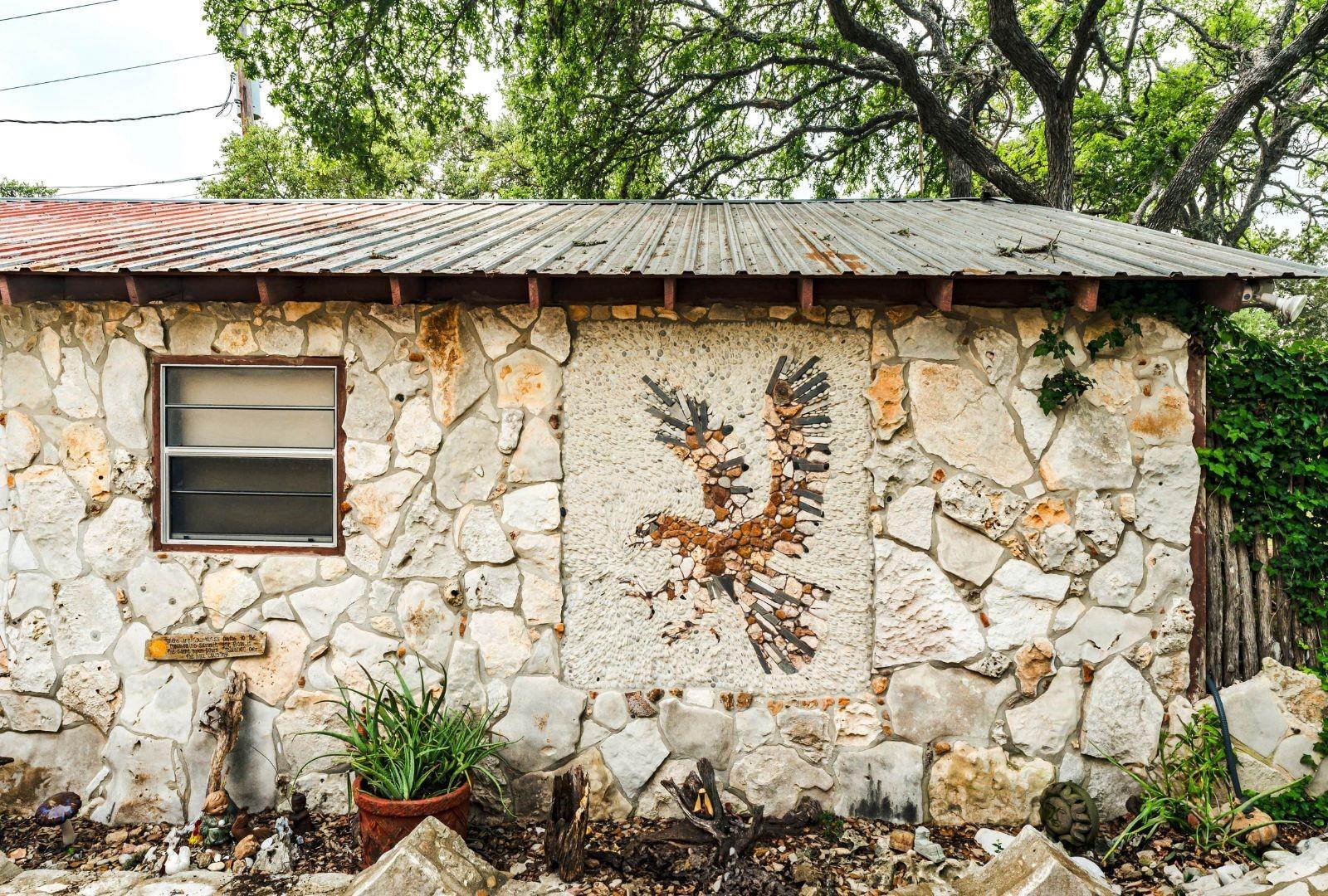 main property photo 33