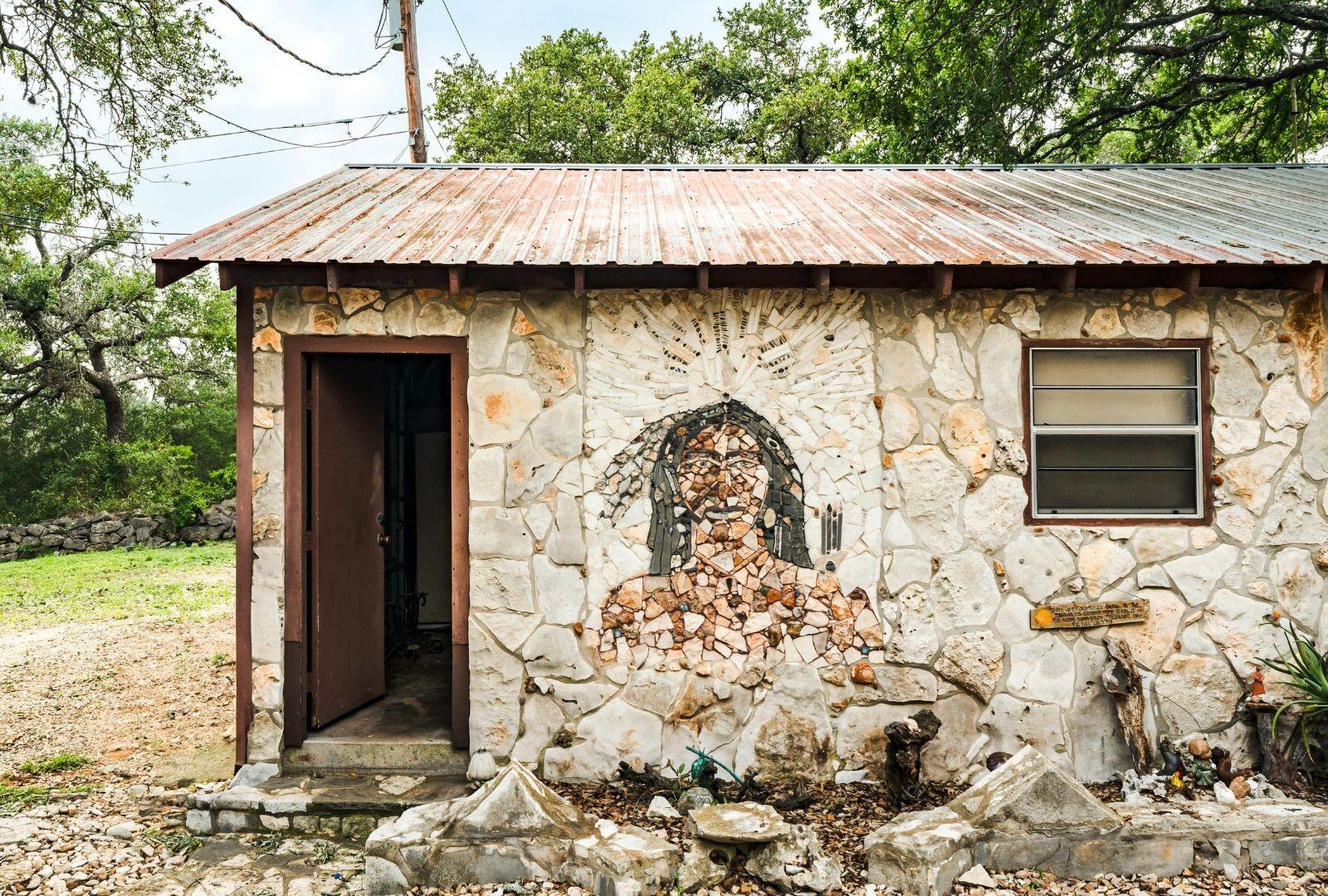 main property photo 34