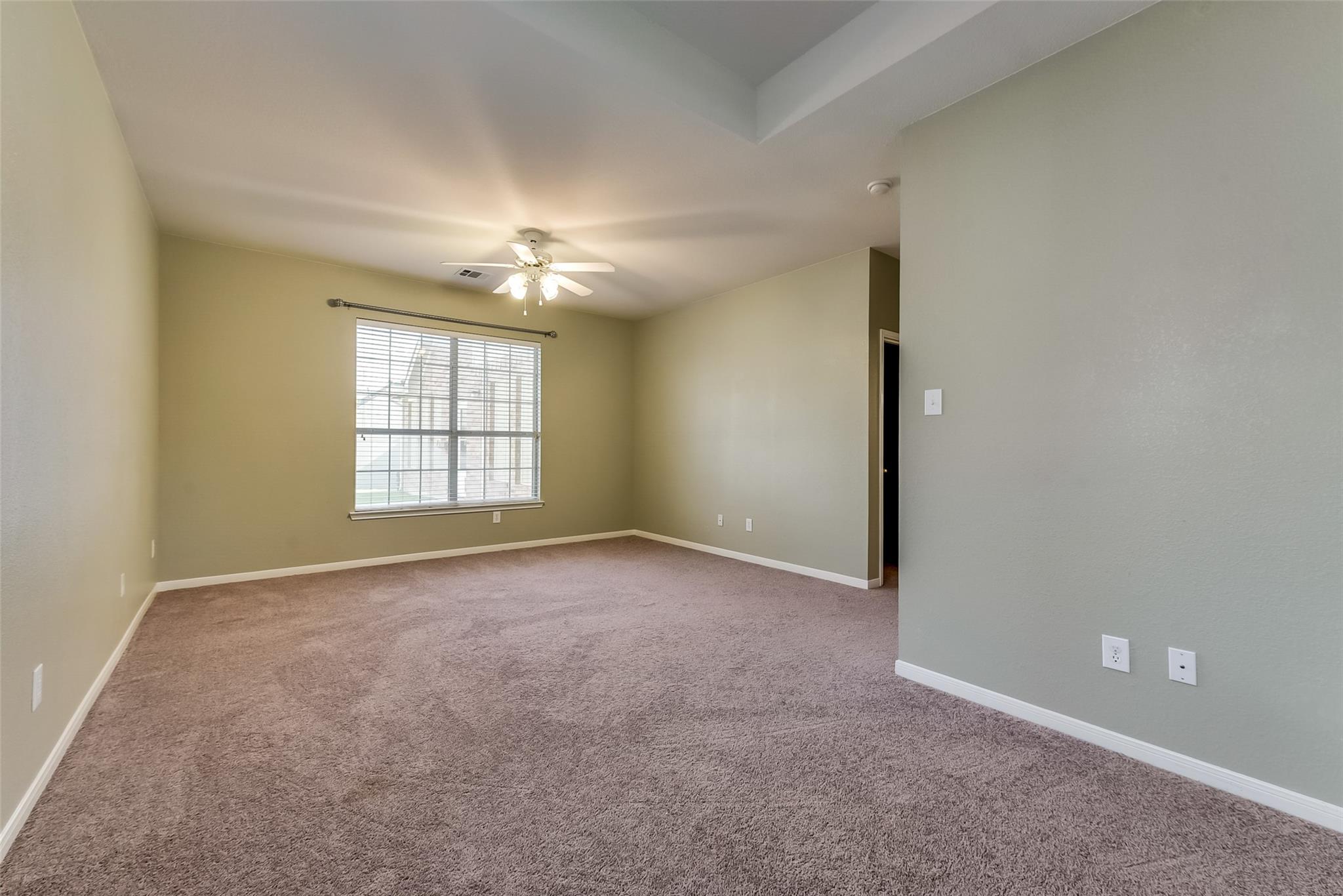 property viewer photo 23
