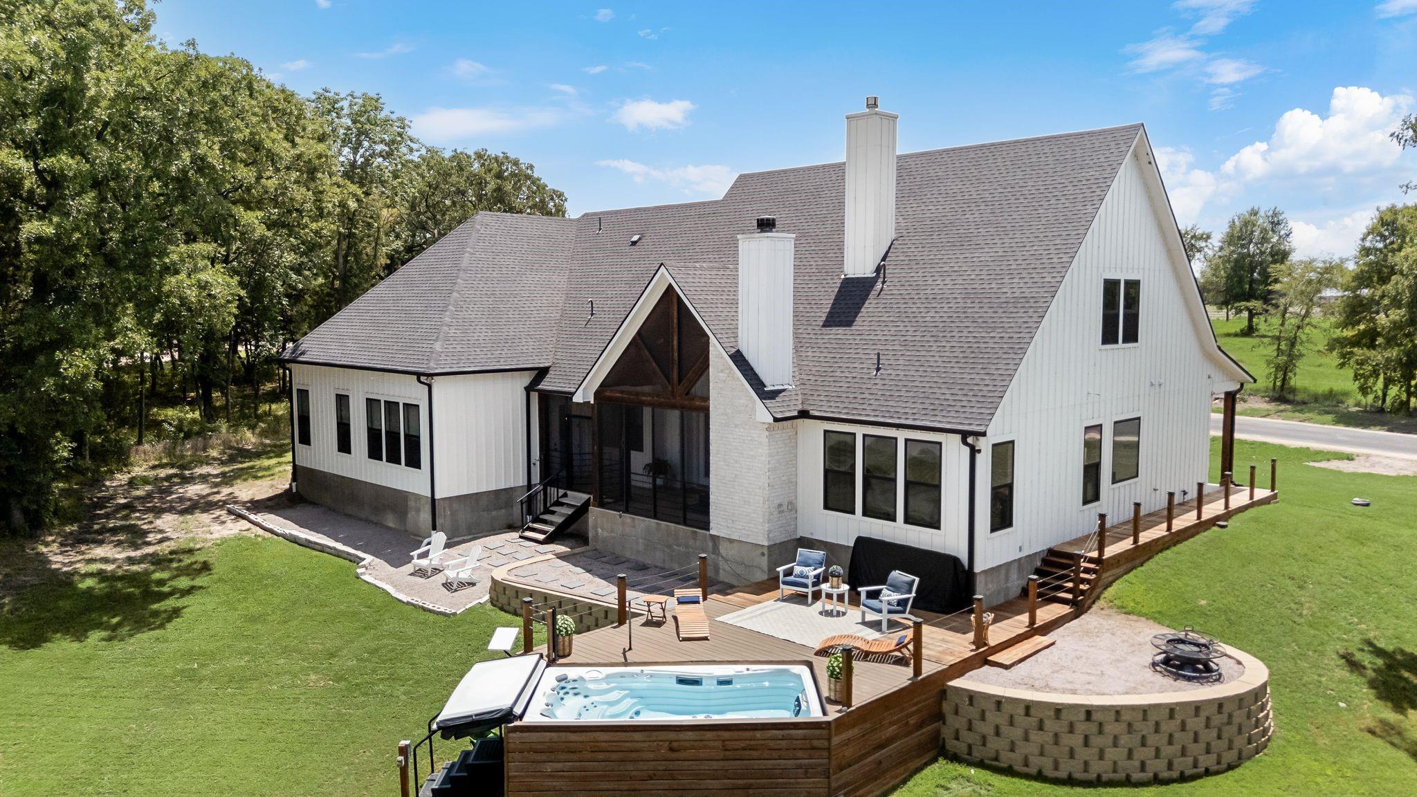main property photo 32
