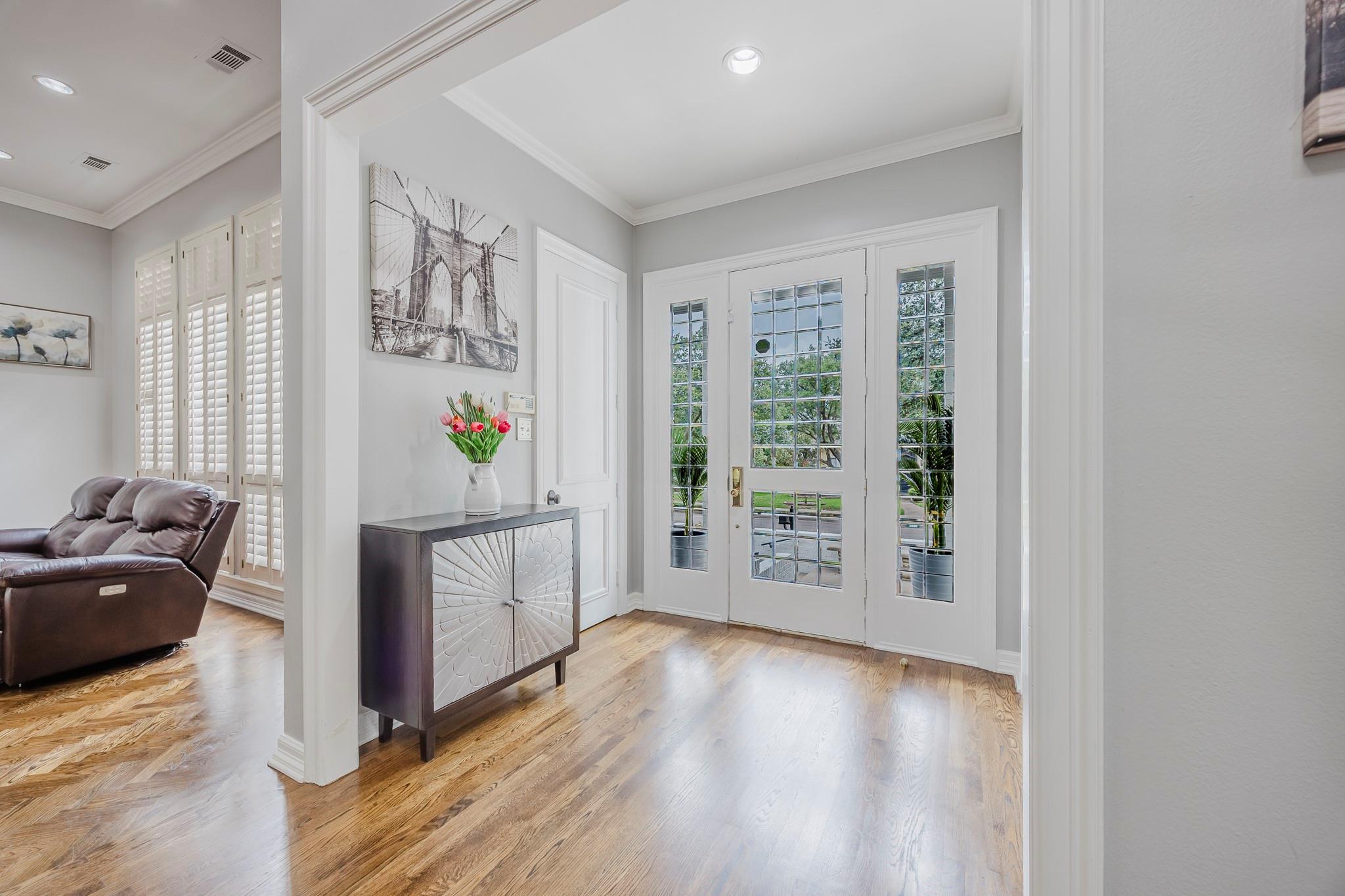 property viewer photo 4
