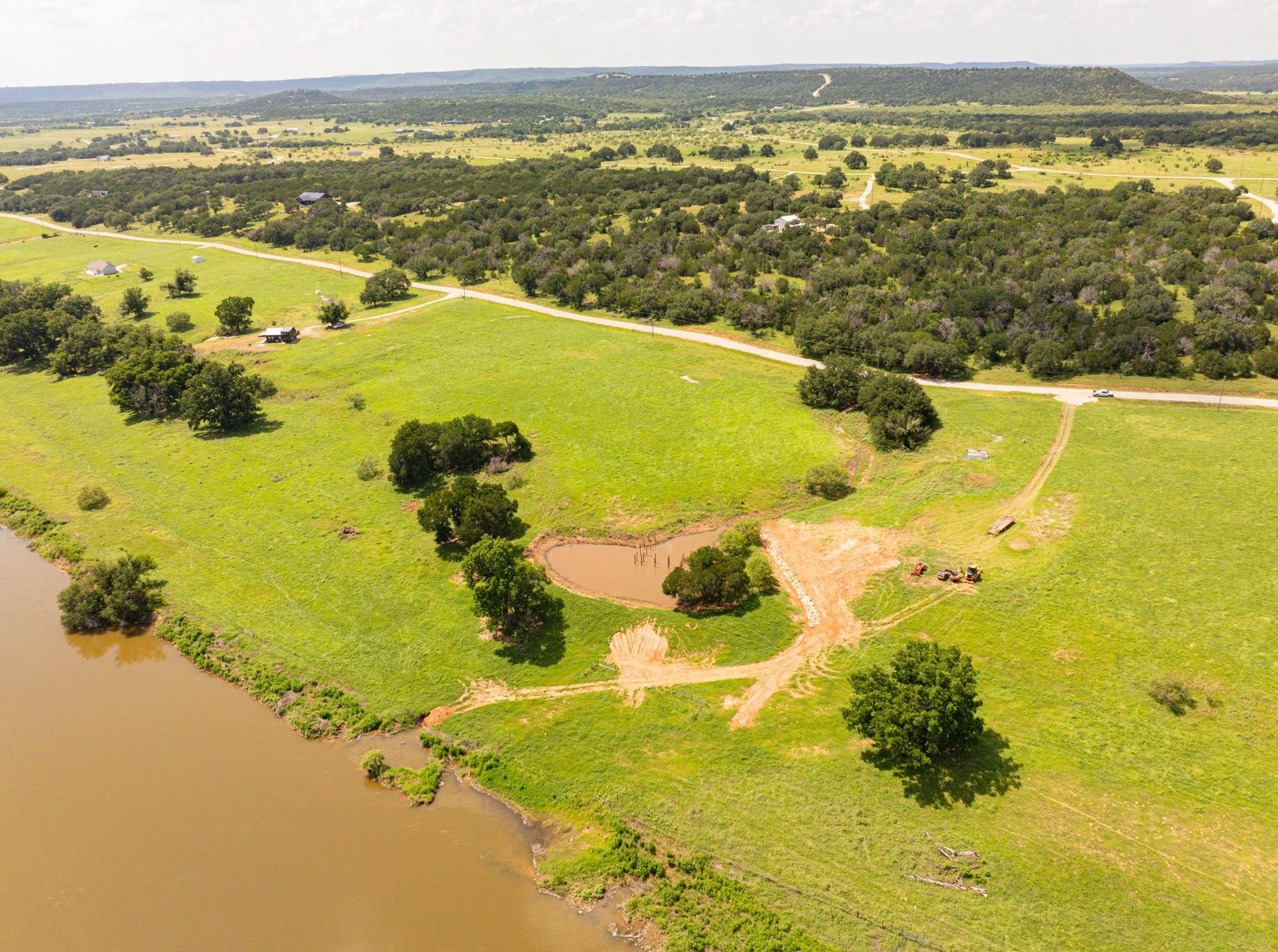 main property photo 20