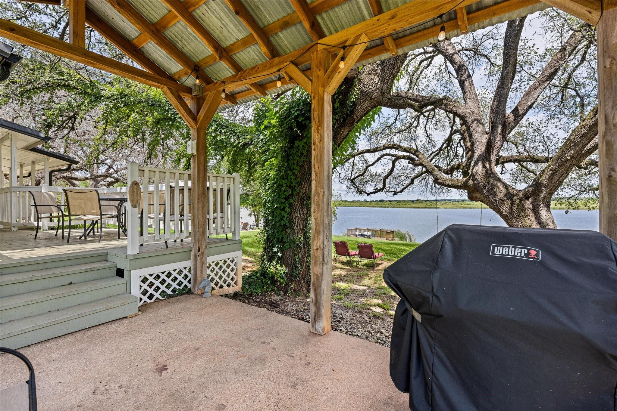 main property photo 20