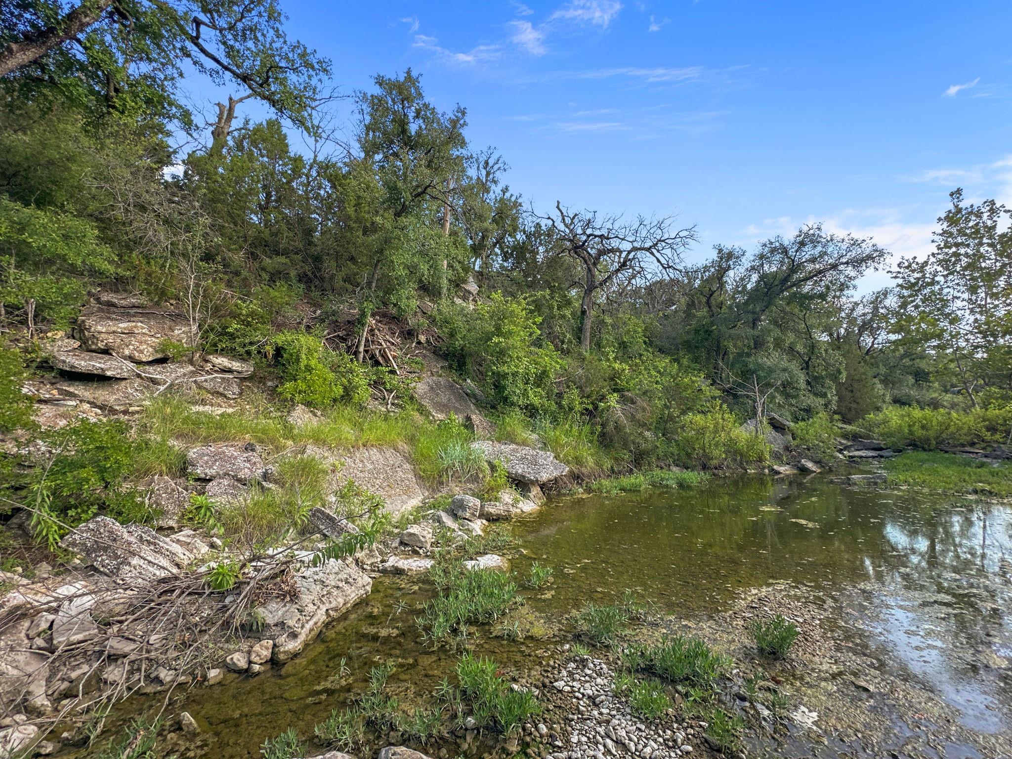 main property photo 27