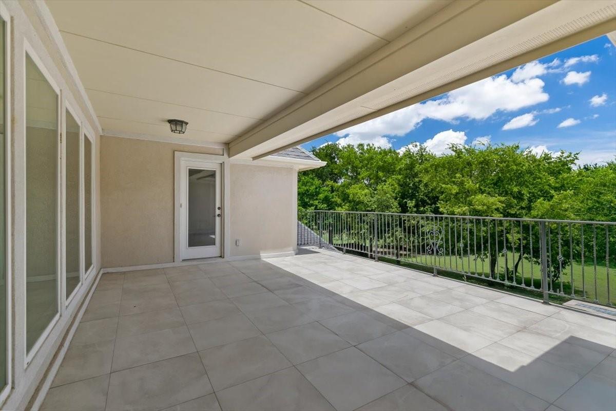 main property photo 34