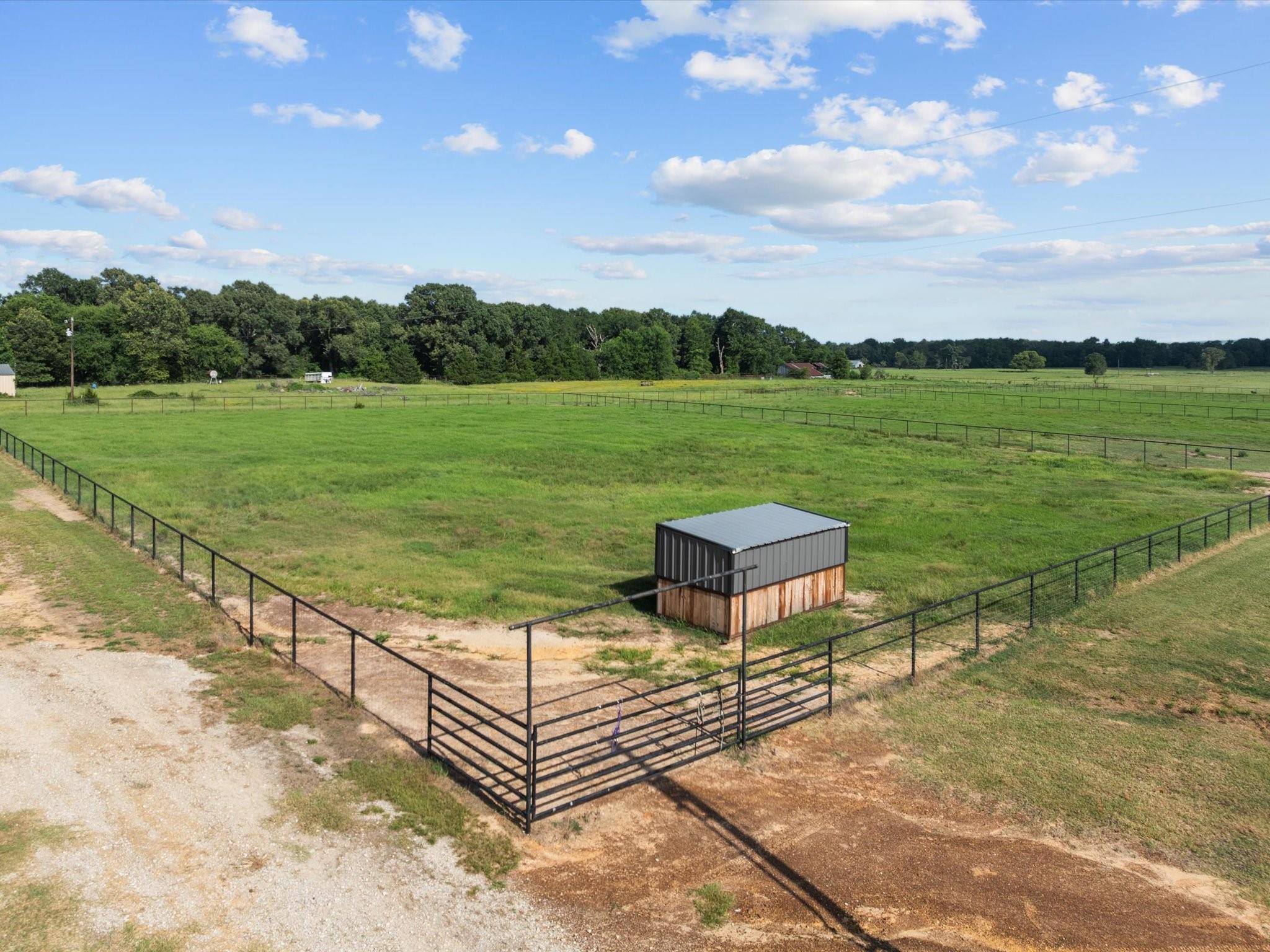 main property photo 35