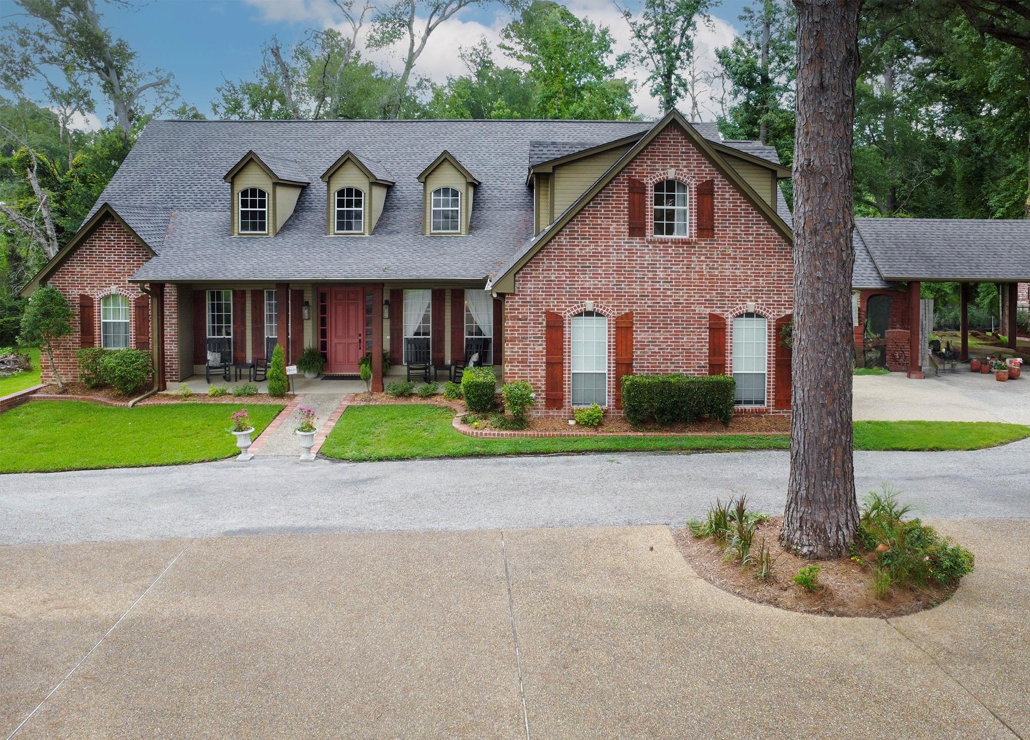 main property photo 2