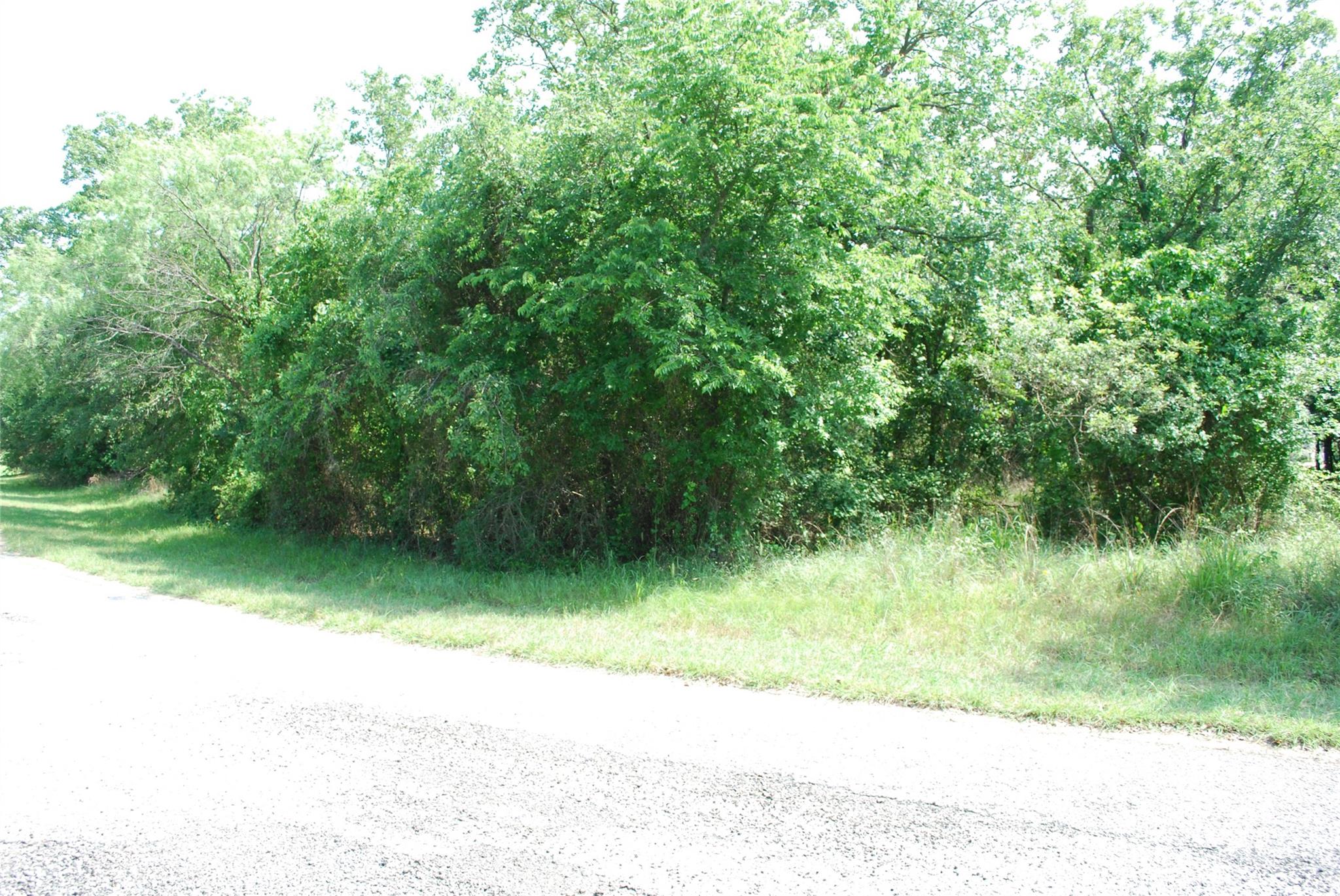 main property photo 8